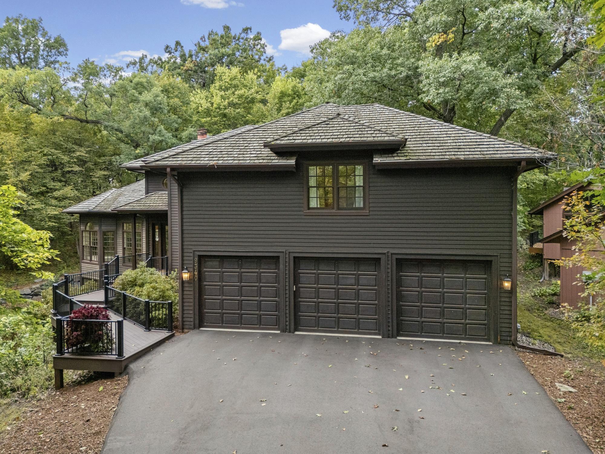 9340 W Bush Lake Road Property Photo 1