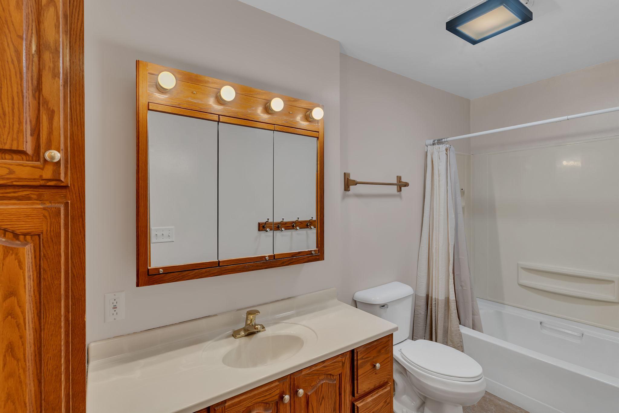 212 21st Street S Property Photo 9
