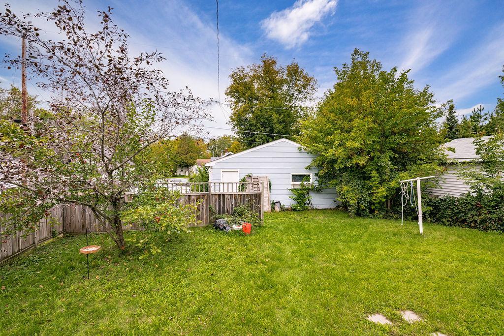 421 10th Street Property Photo 2