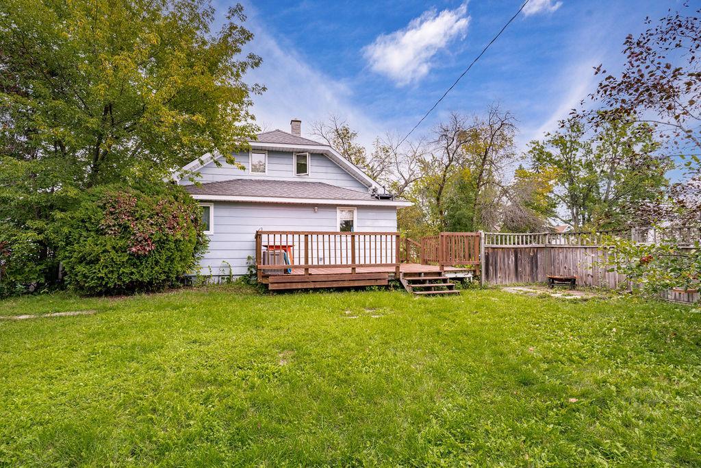 421 10th Street Property Photo 3