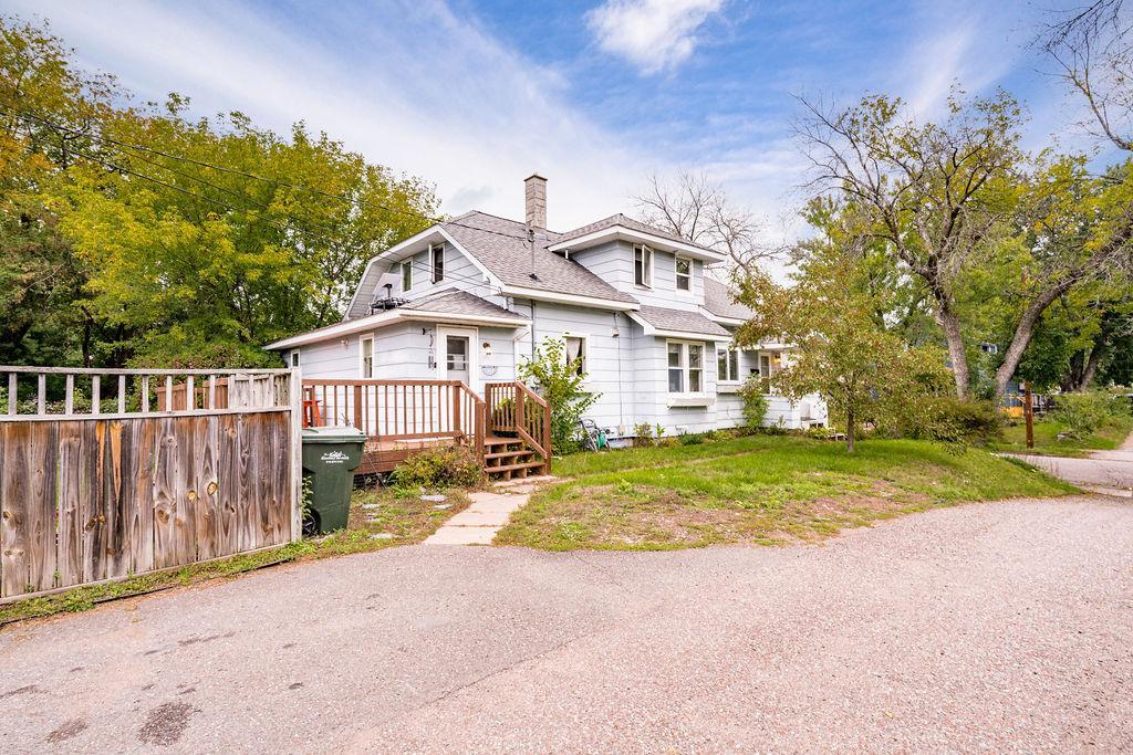 421 10th Street Property Photo 4