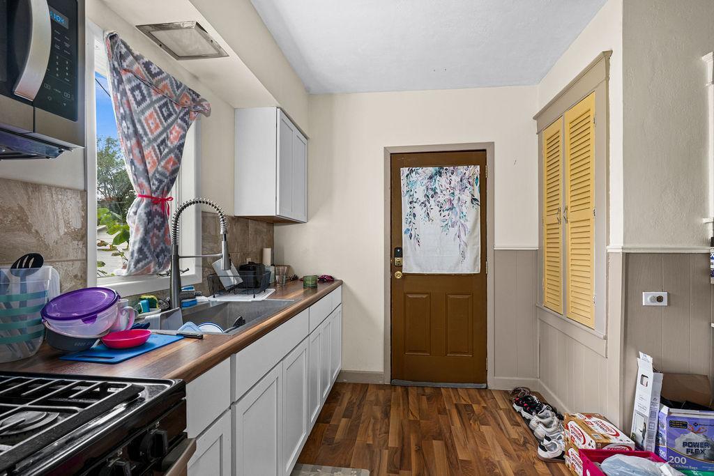 421 10th Street Property Photo 6