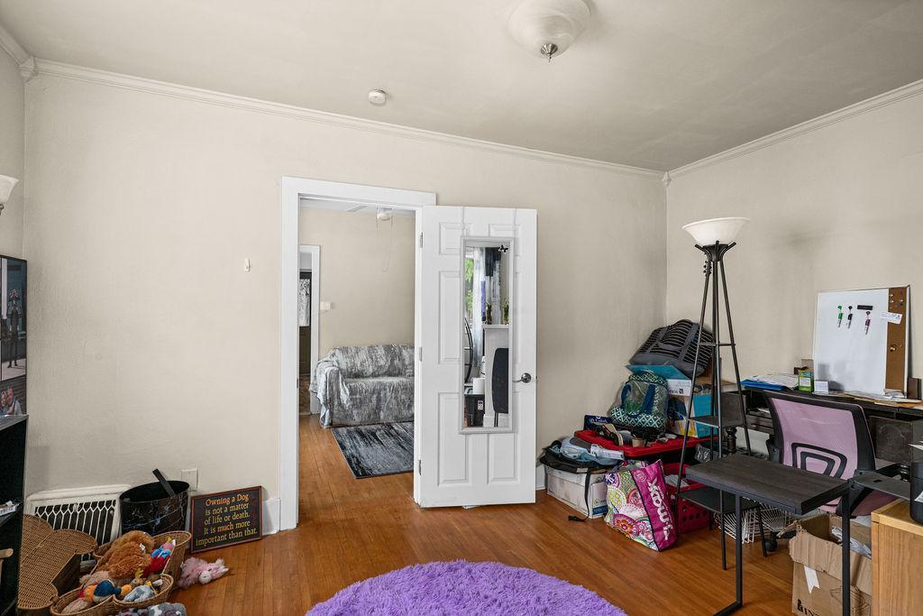 421 10th Street Property Photo 9