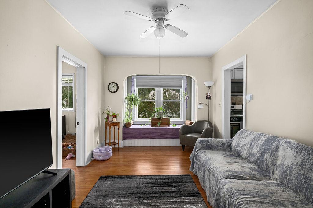 421 10th Street Property Photo 11