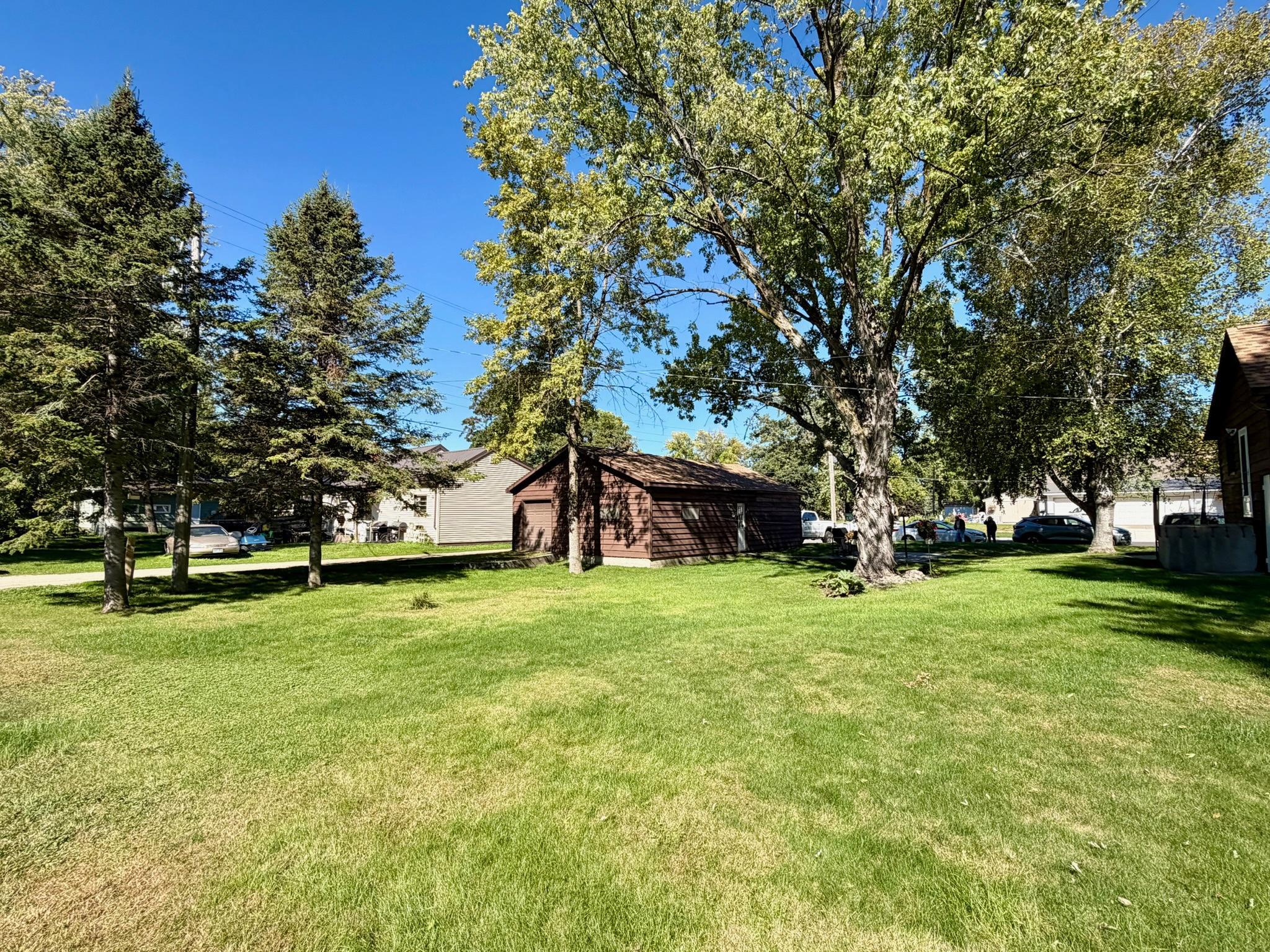 402 3rd Street S Property Photo 8
