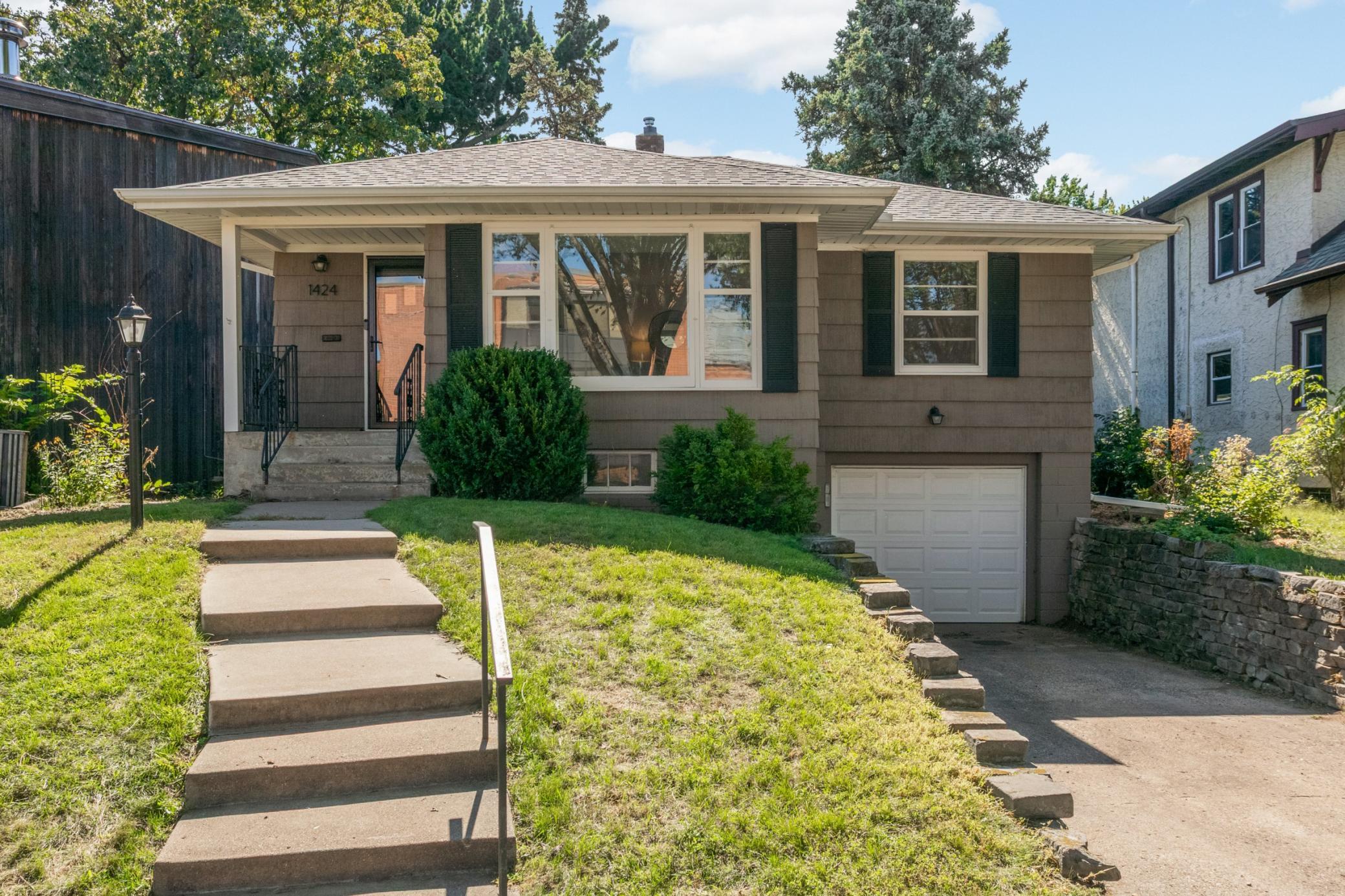 1424 Almond Avenue Property Photo