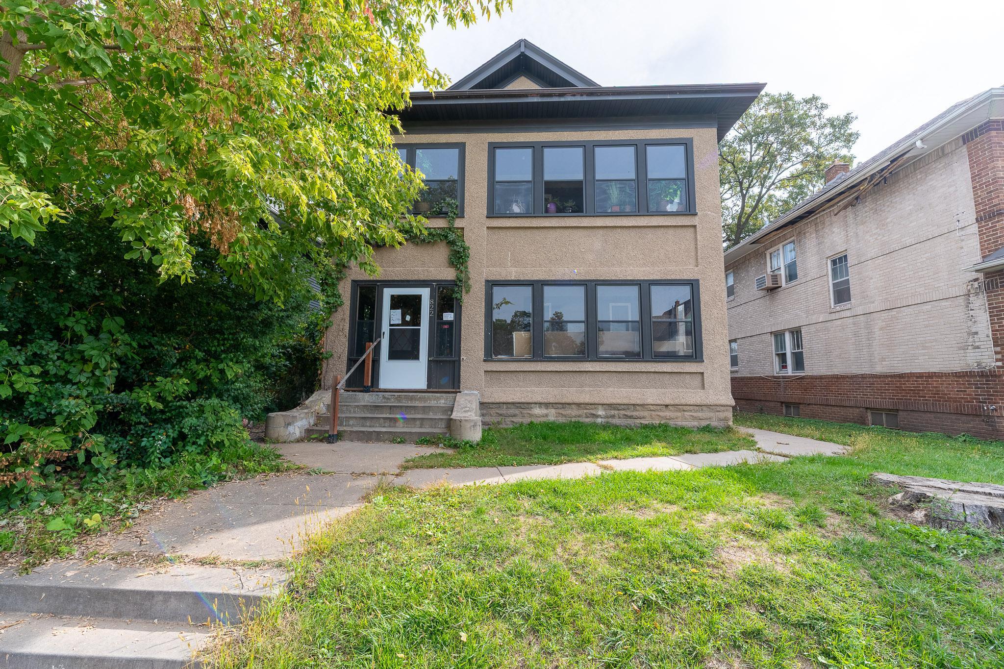 822 Penn Avenue N Property Photo