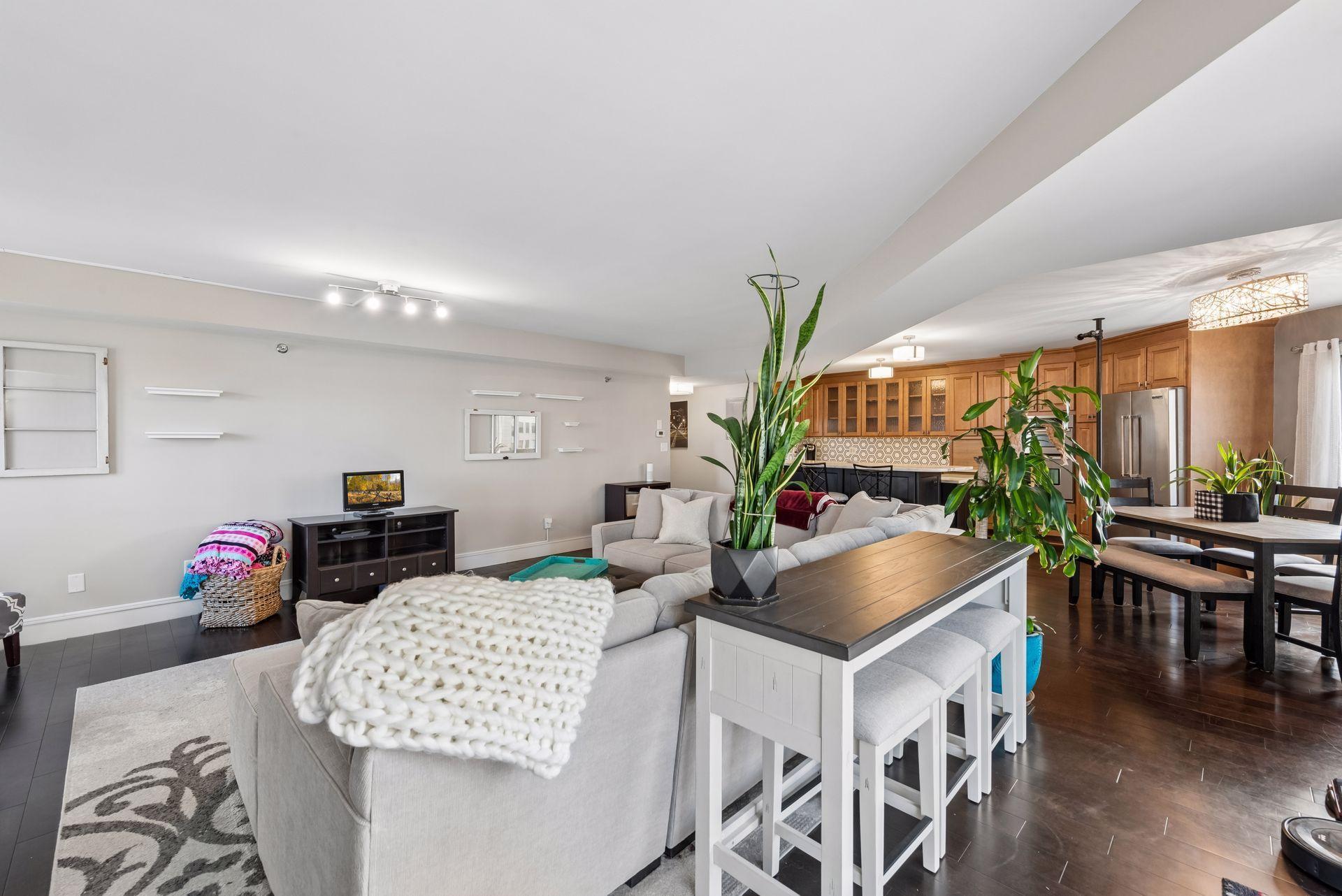 121 S Washington Avenue 701 Property Photo 7