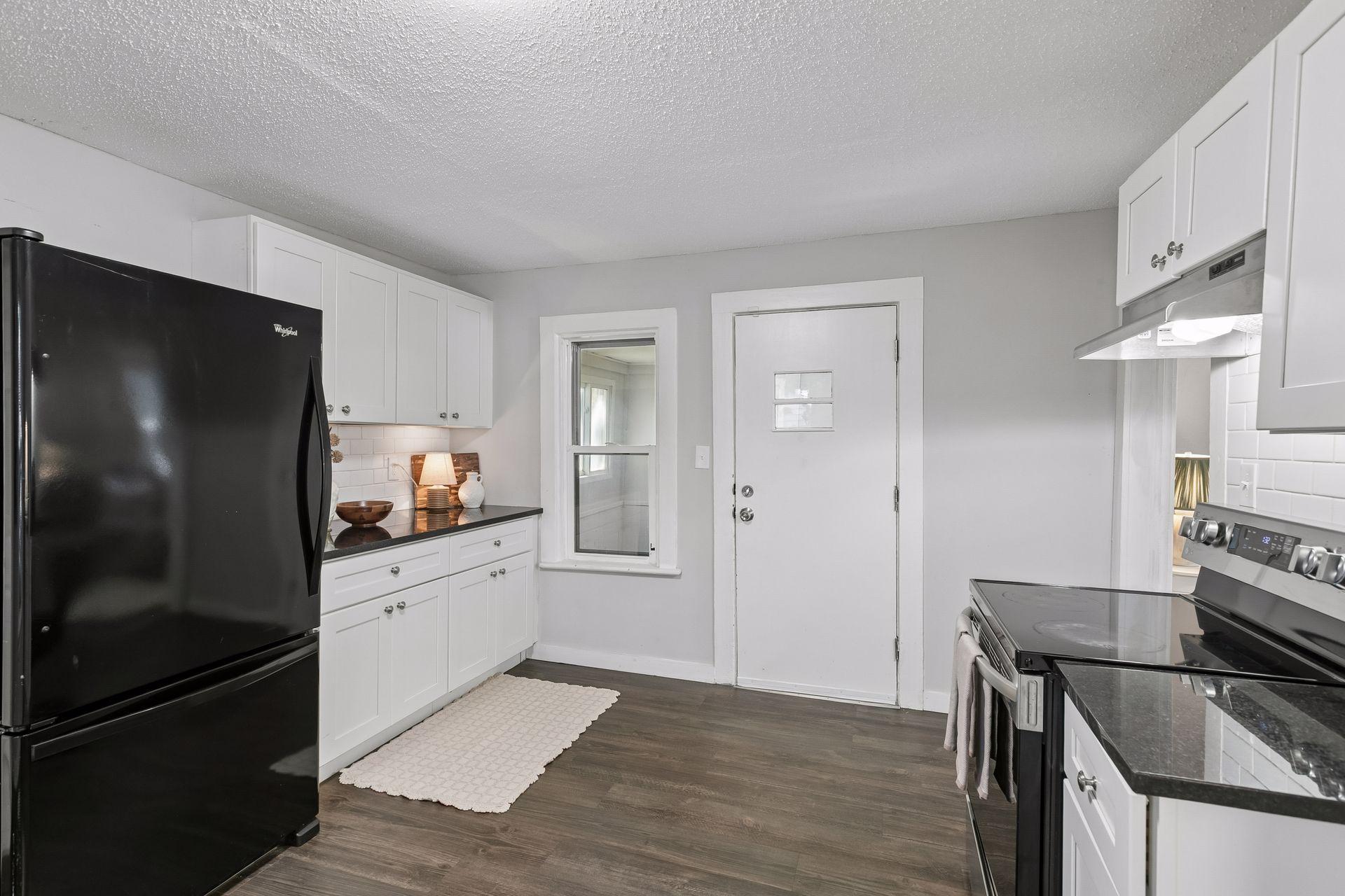 894 Euclid Street Property Photo 13