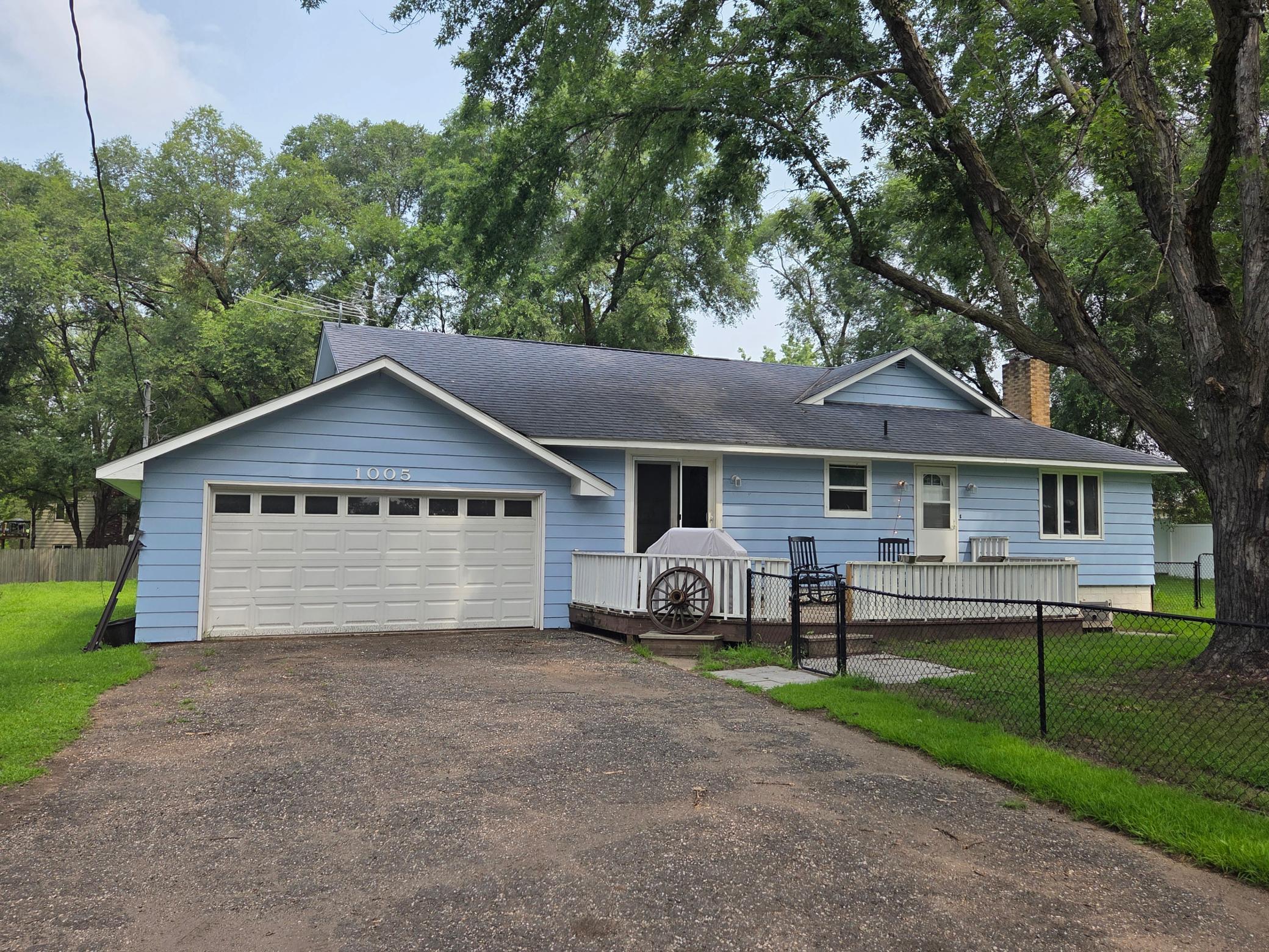 1005 Golf Course Road Property Photo 1