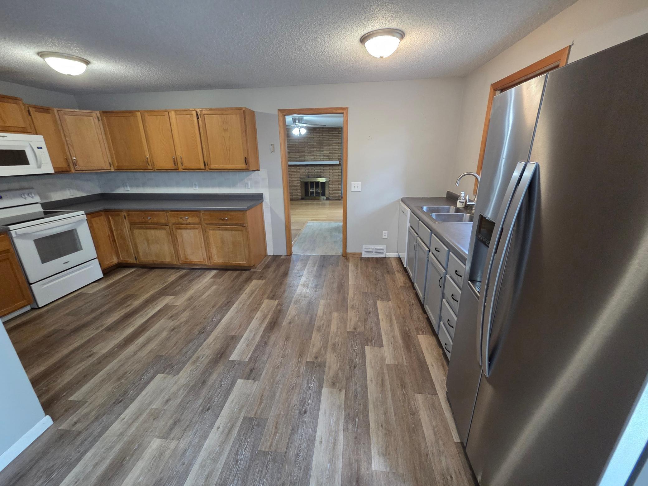 1005 Golf Course Road Property Photo 3