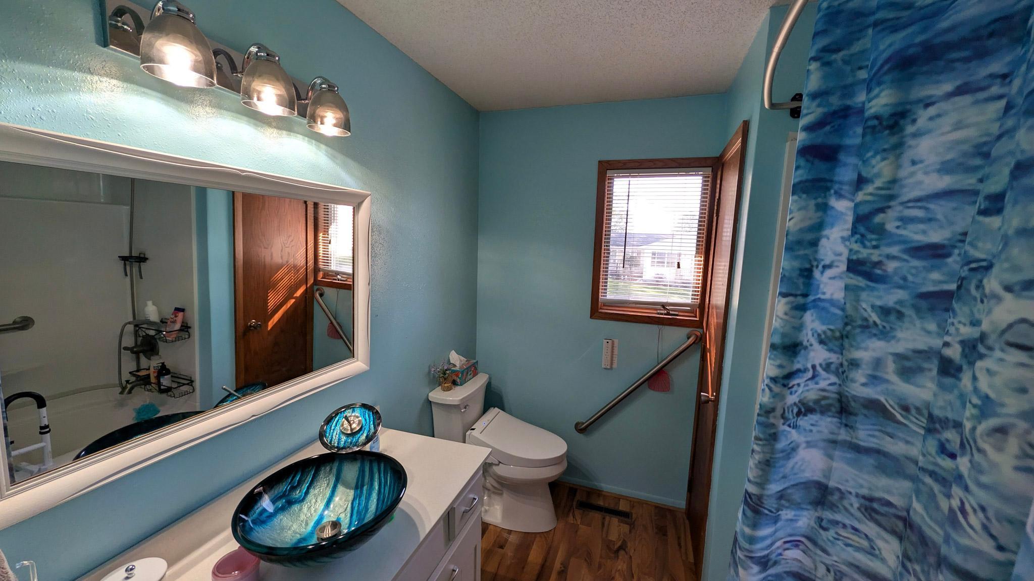 401 N Main Street Property Photo 14