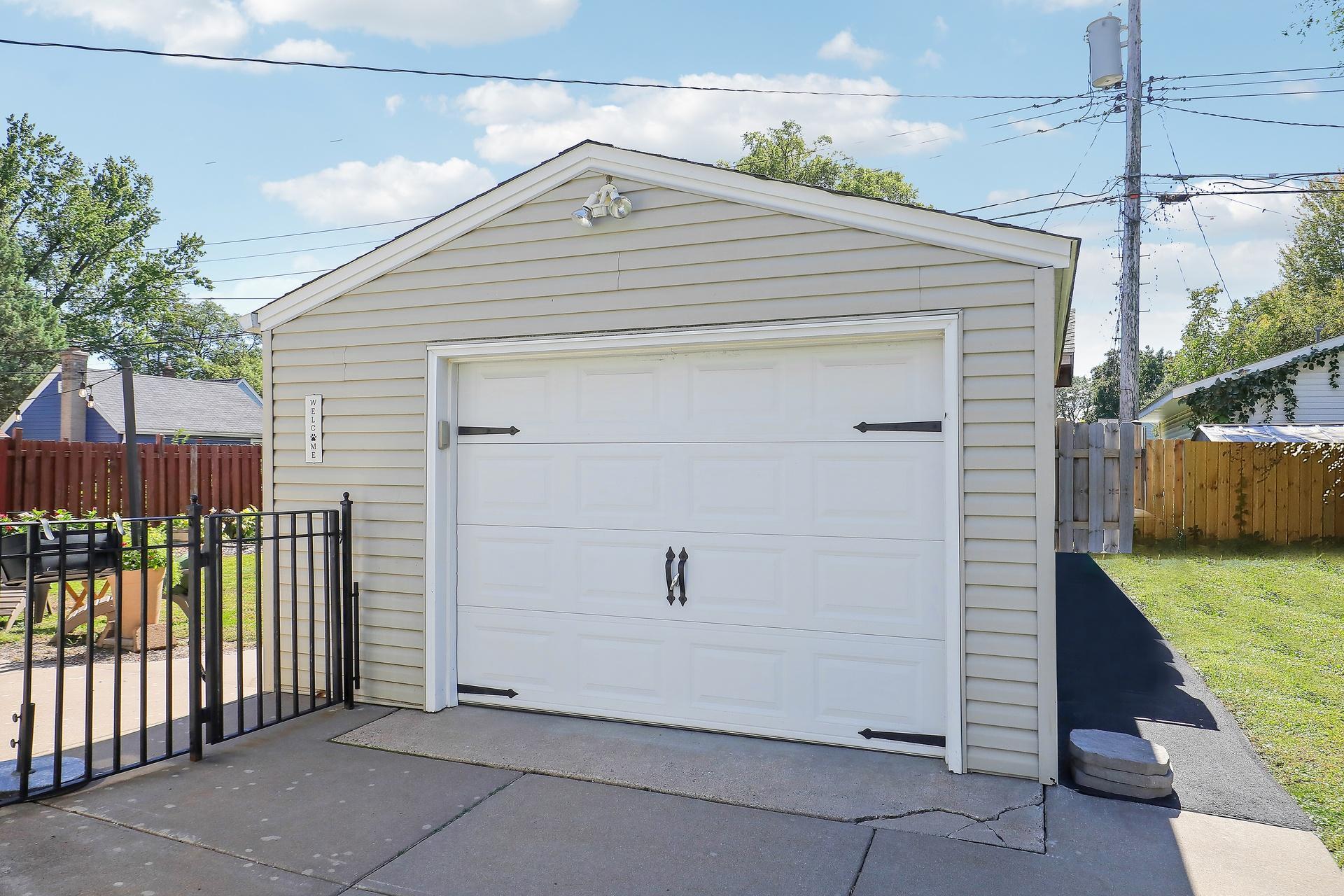 5101 50th Avenue N Property Photo 43