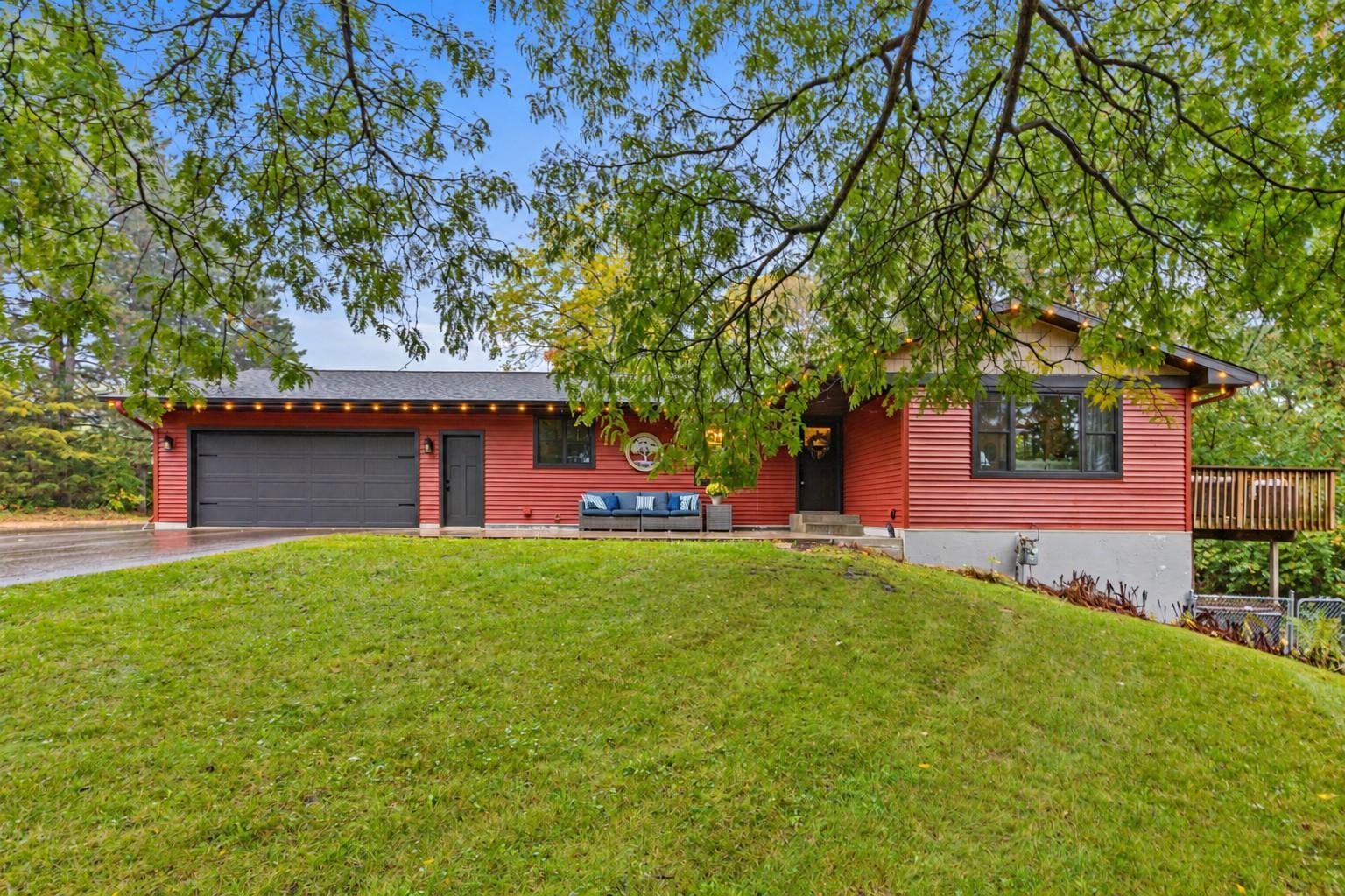653 Deerwood Drive Property Photo 1