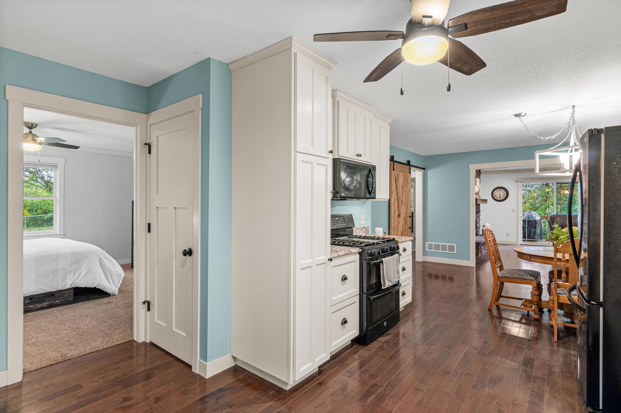 653 Deerwood Drive Property Photo 12