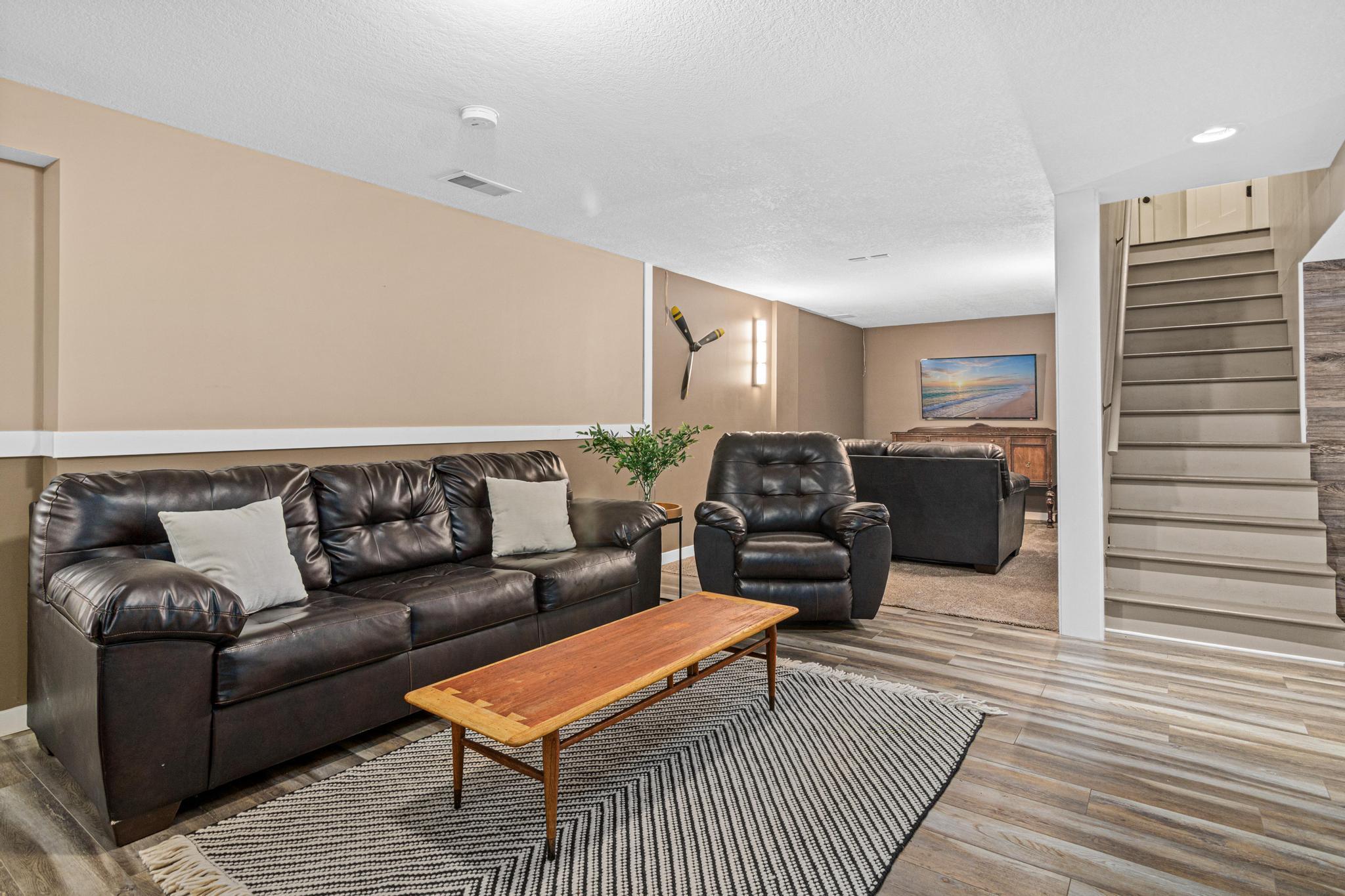 653 Deerwood Drive Property Photo 20
