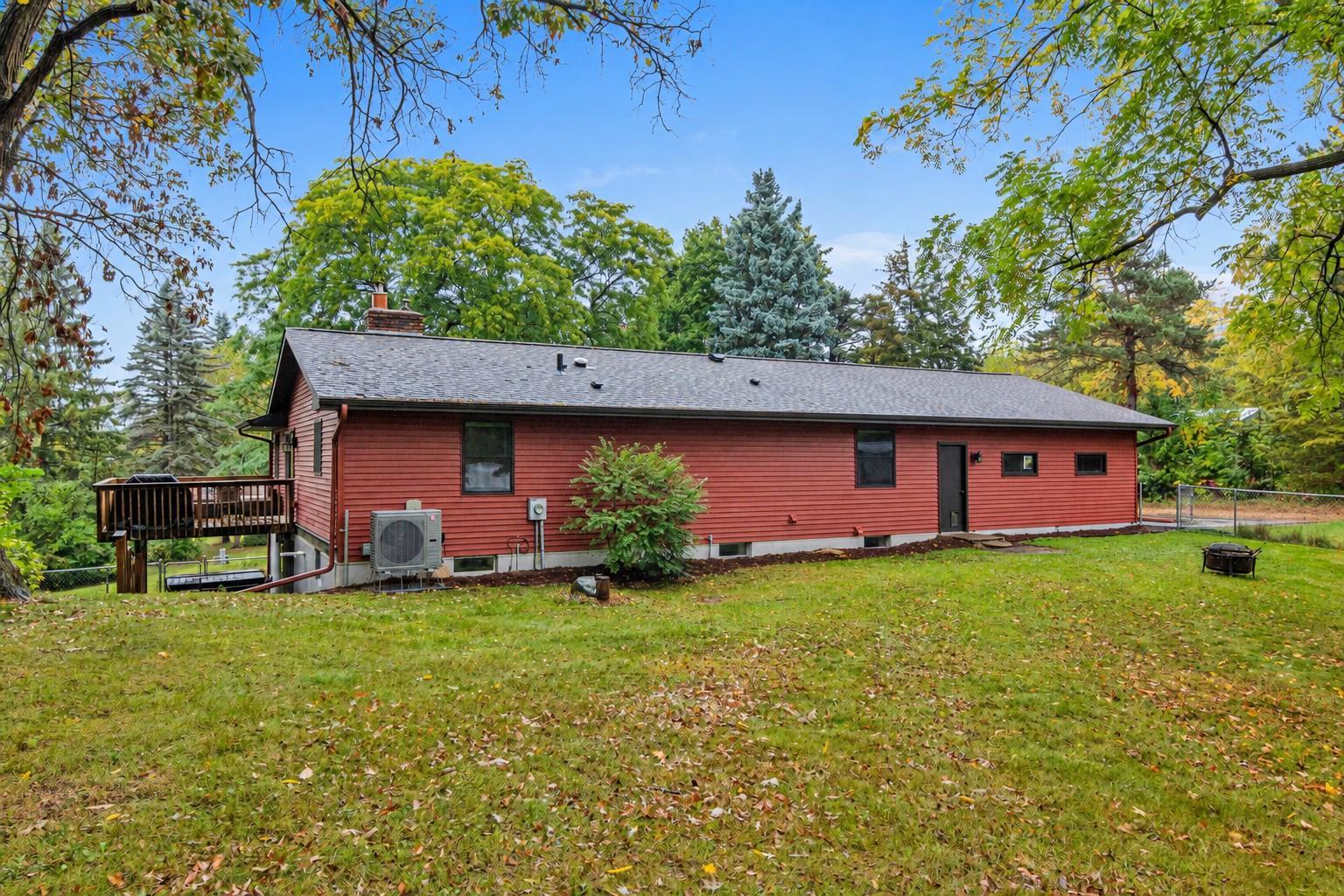 653 Deerwood Drive Property Photo 27