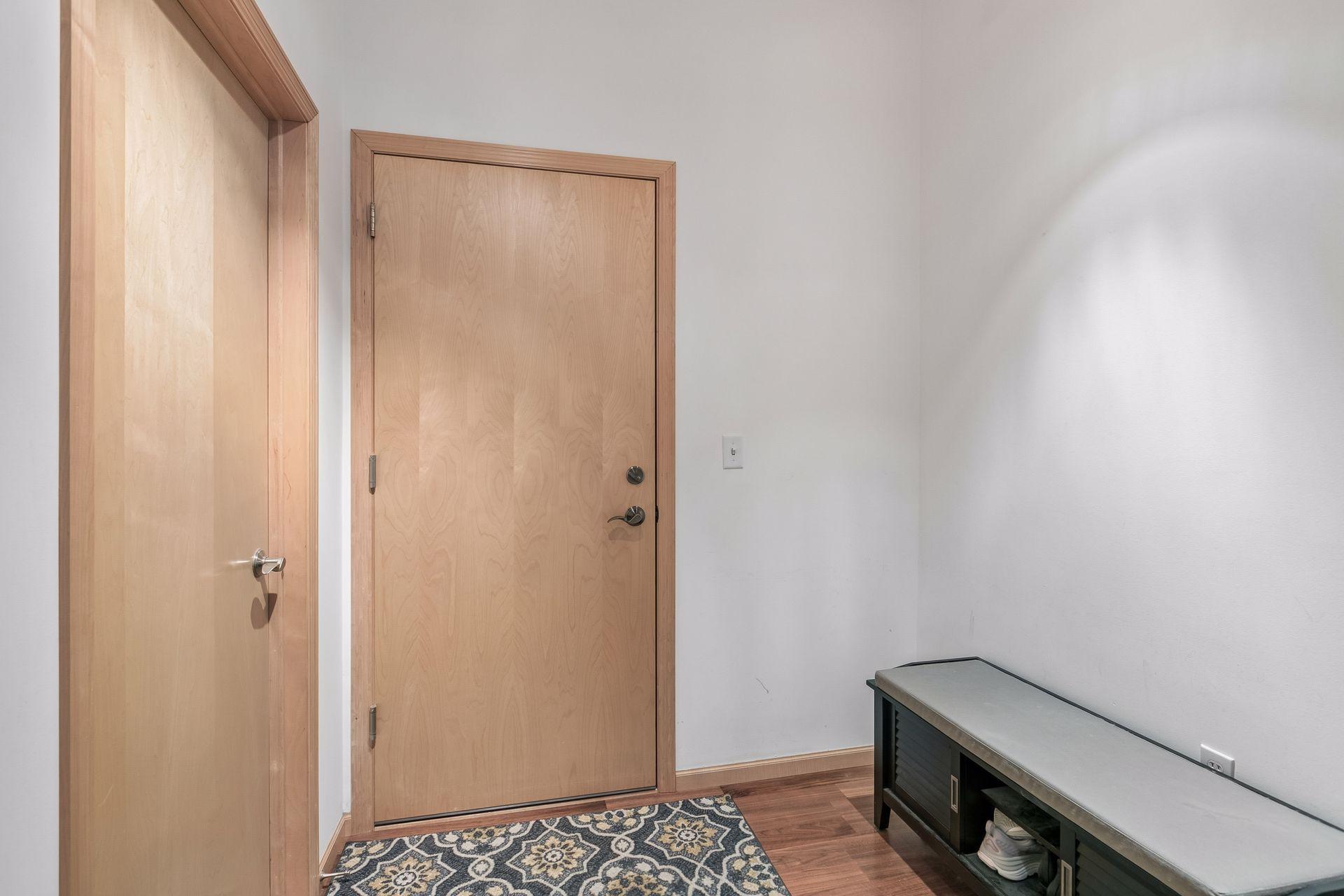 270 4th Street E 207 Property Photo 19