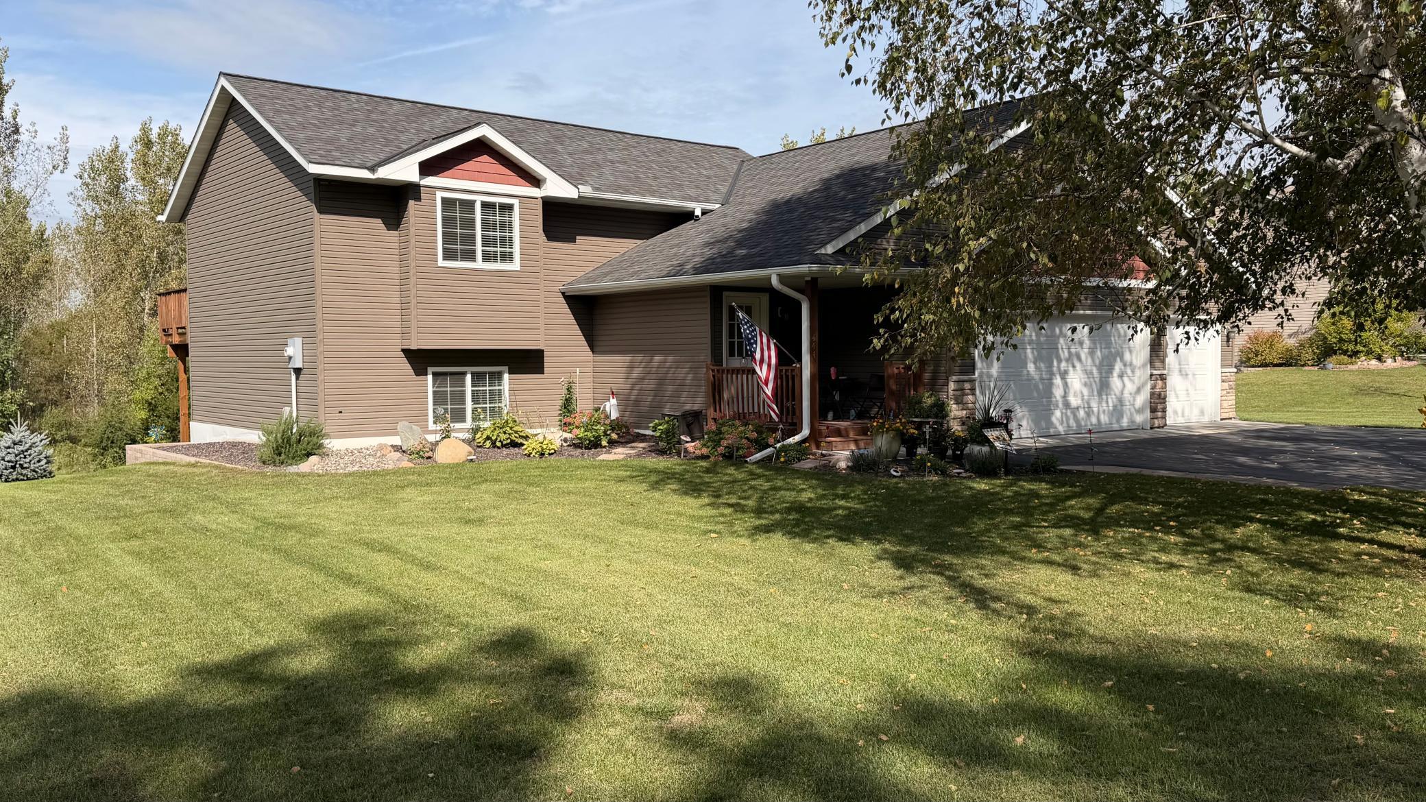 444 Roosevelt Drive Property Photo 1