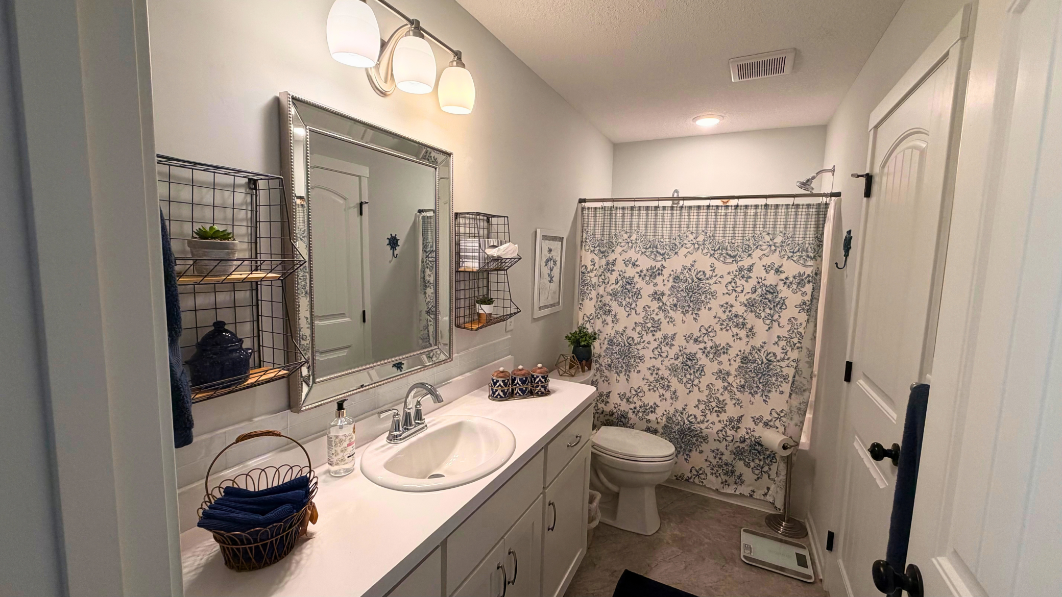 444 Roosevelt Drive Property Photo 11