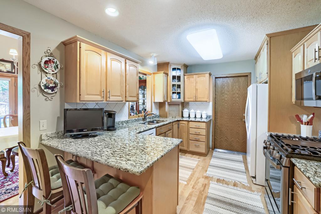 501 17th Street E Property Photo 5