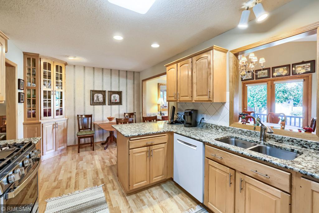 501 17th Street E Property Photo 6