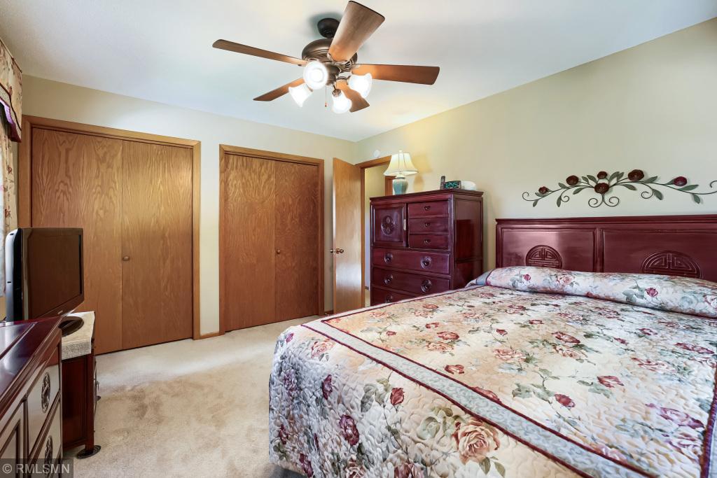 501 17th Street E Property Photo 12