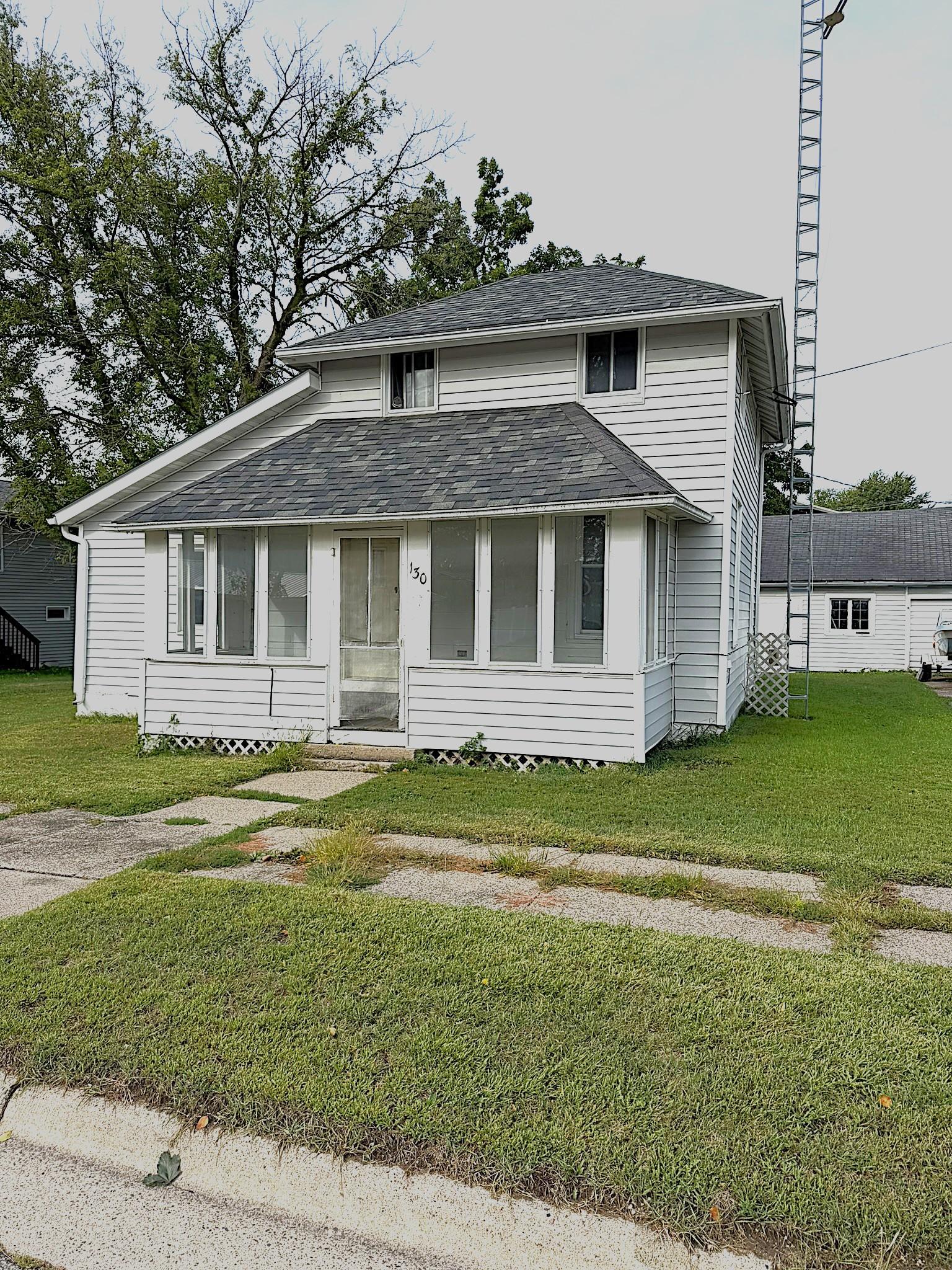 130 6th Street Sw Property Photo 1