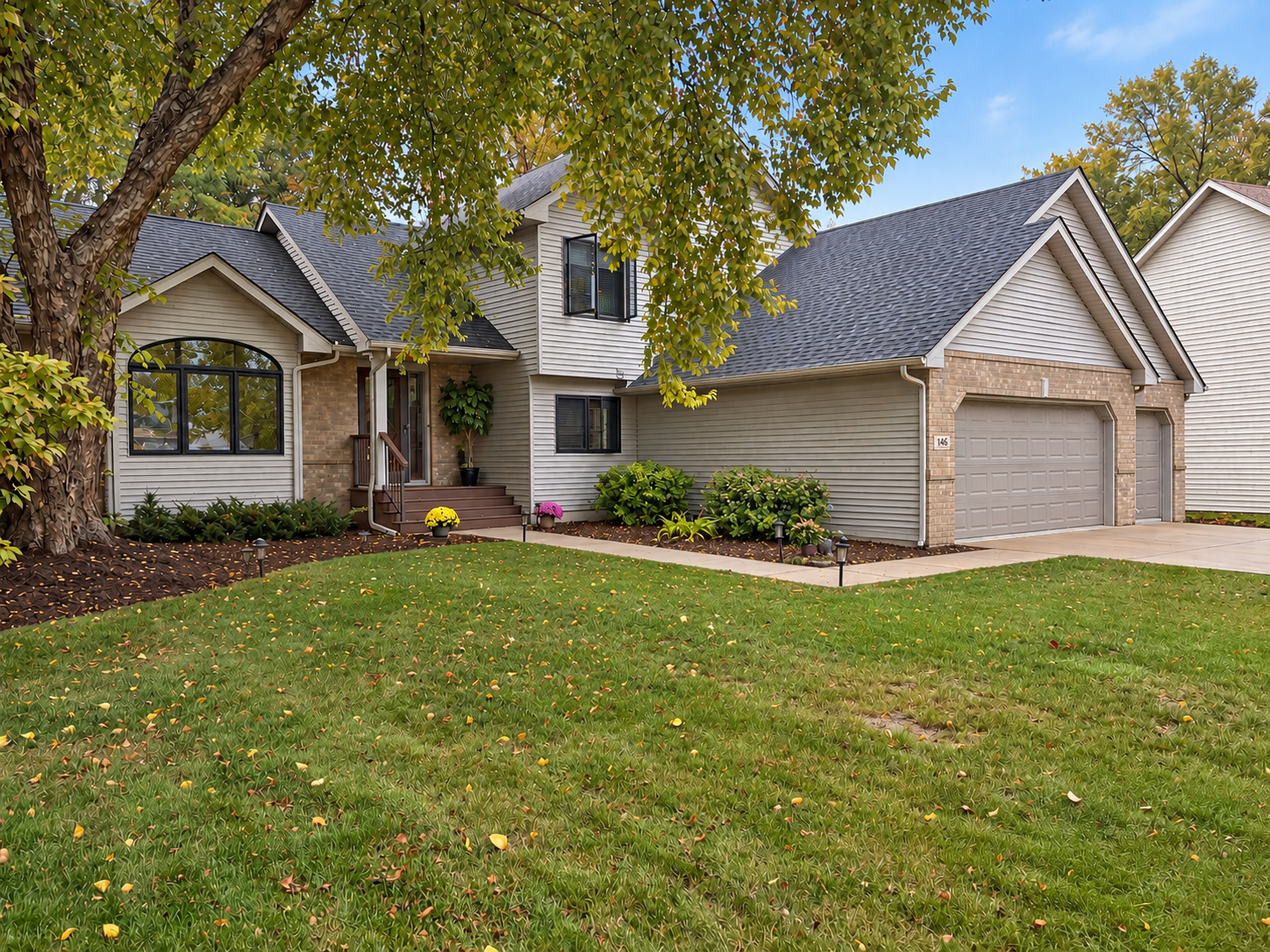 1405 Horseshoe Circle Property Photo 1