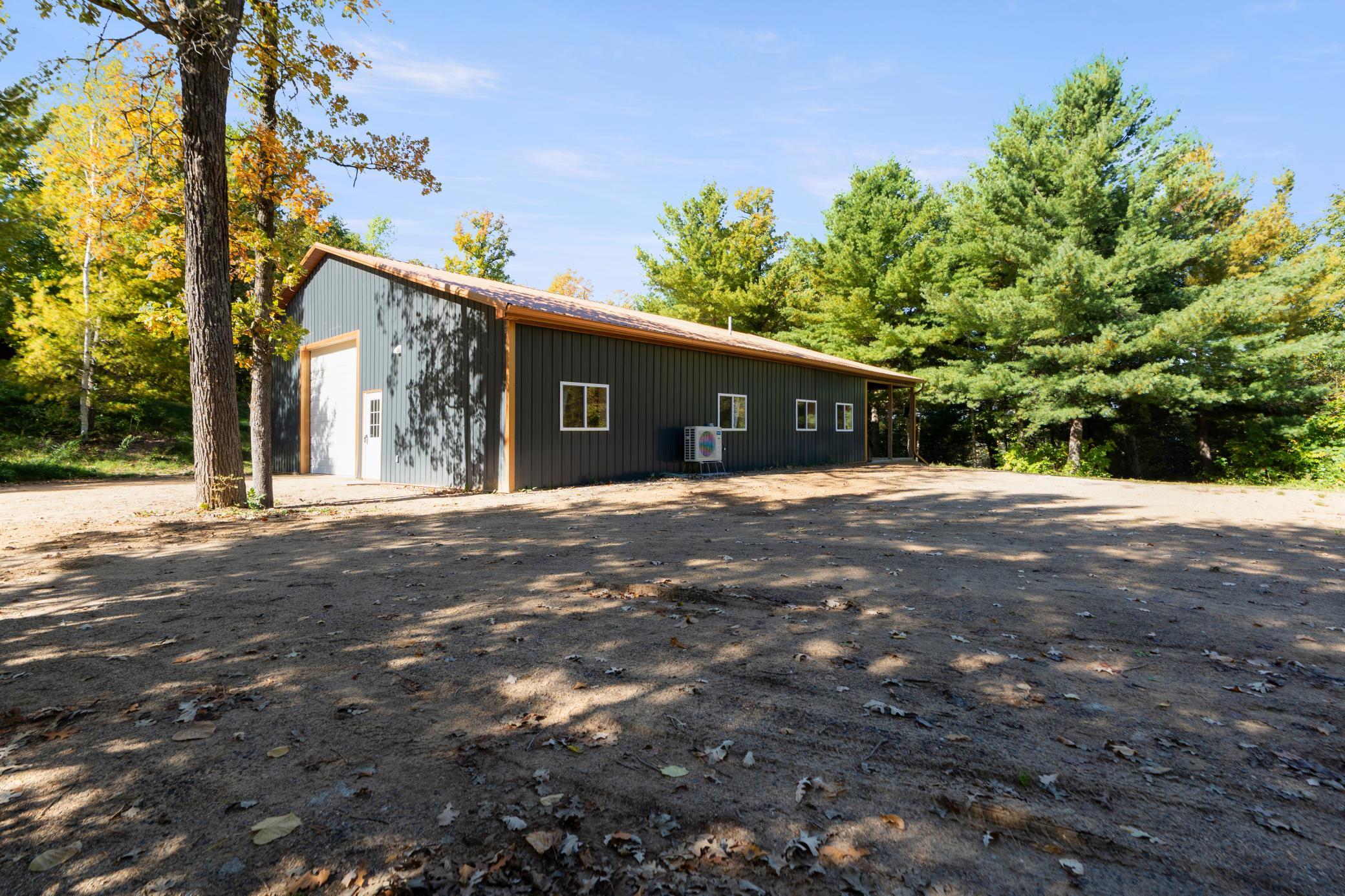 4707 Red Pine Drive Nw Property Photo 3