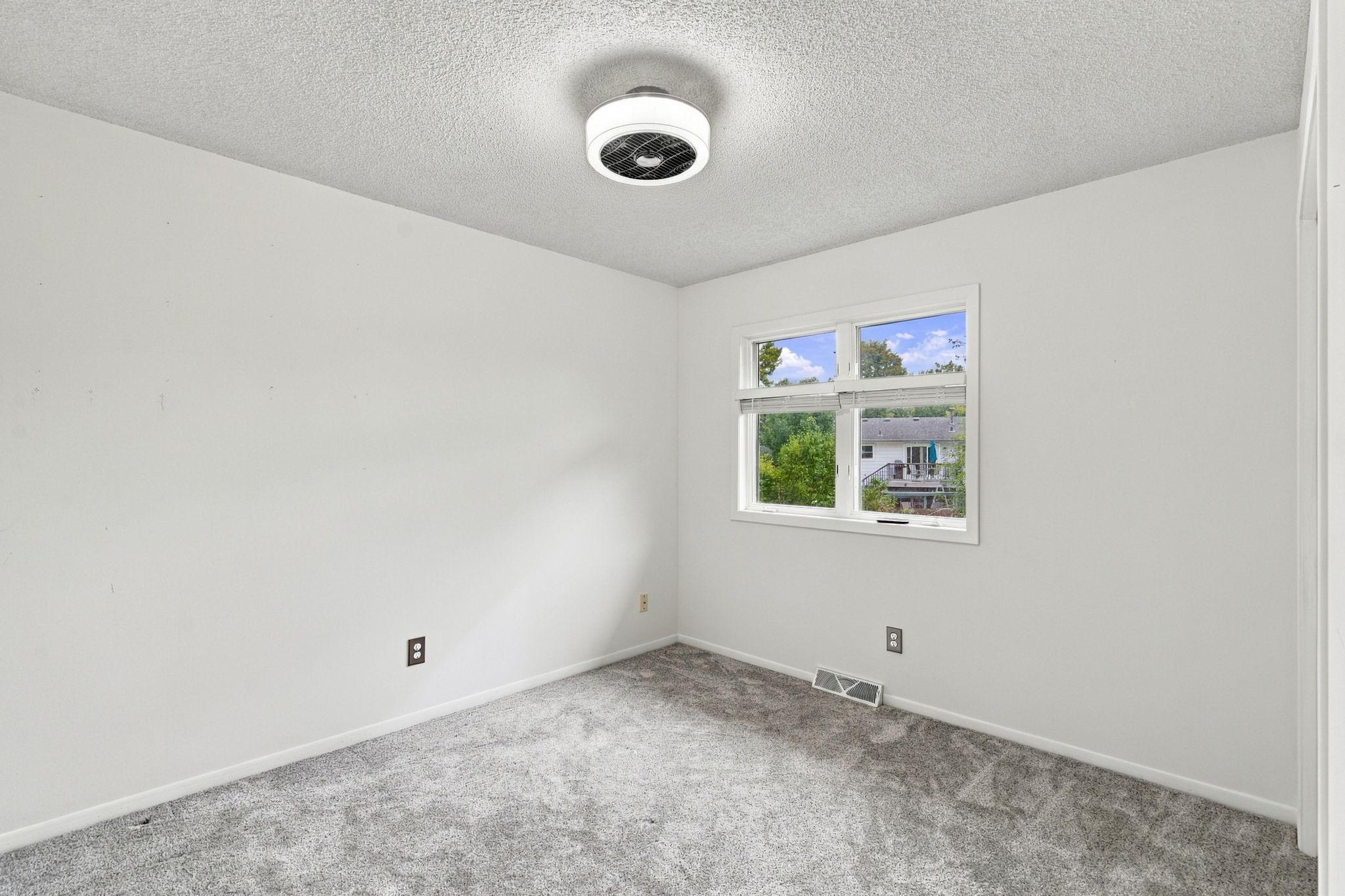 7721 112th Avenue N Property Photo 8