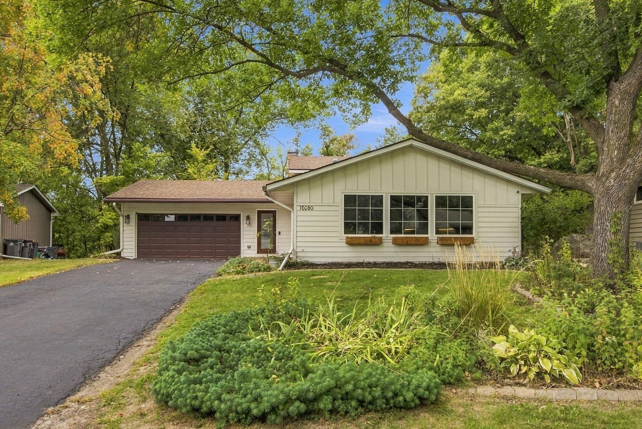 10280 Amsden Way Property Photo 1