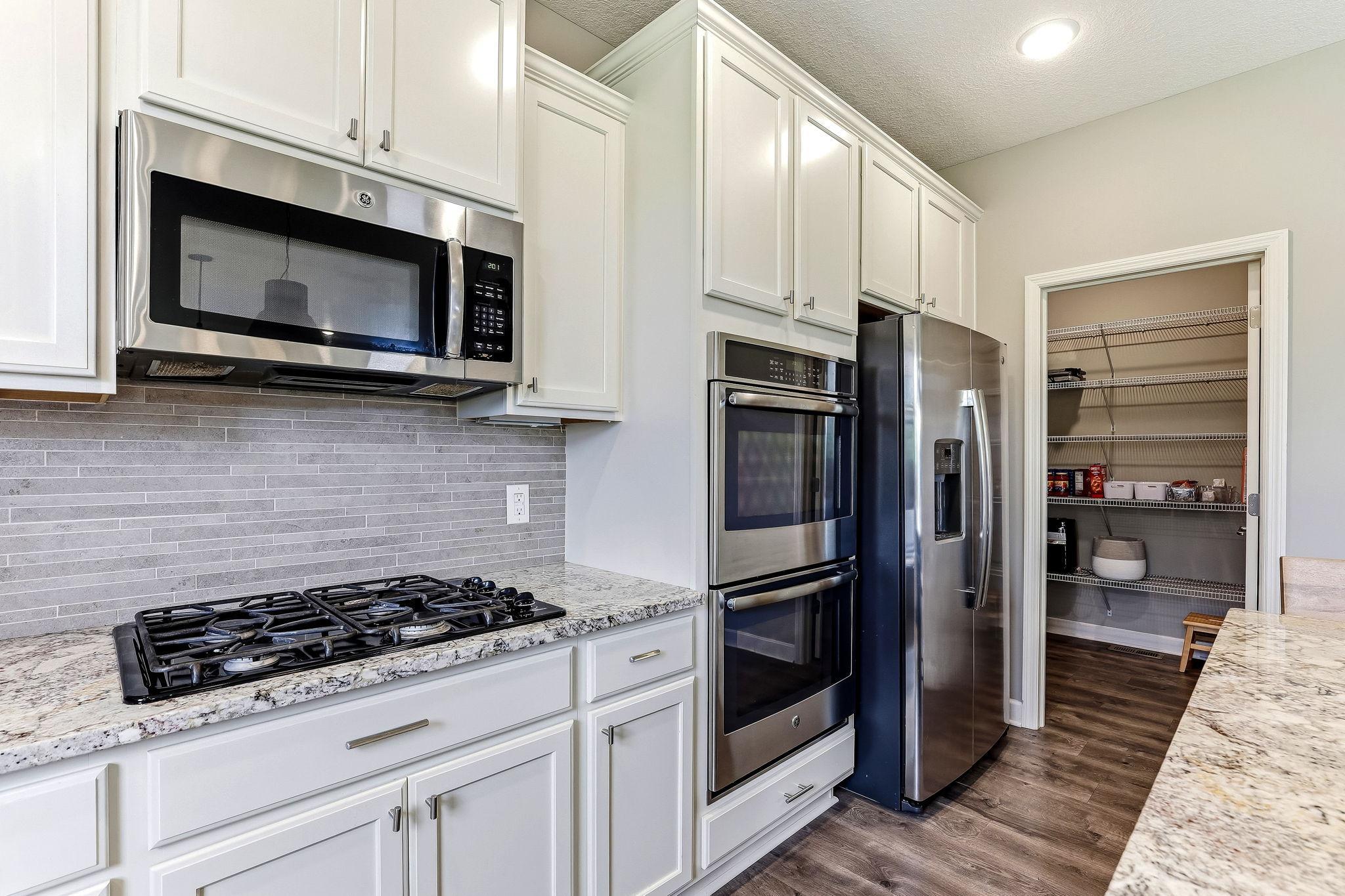 4848 Ashton Curve Property Photo 15