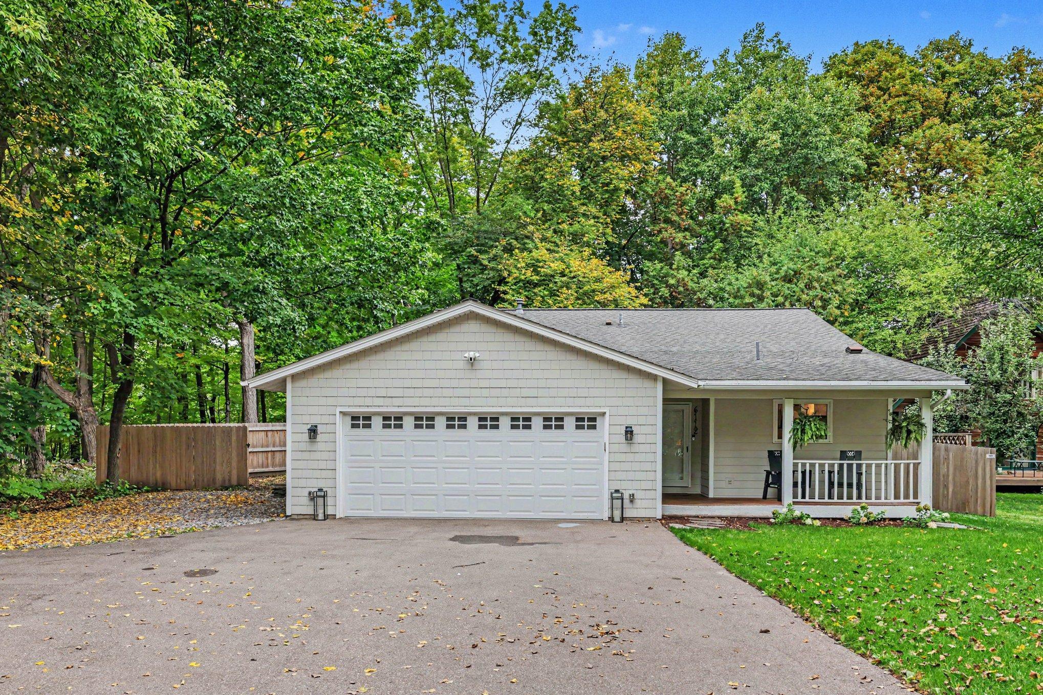 6112 Bartlett Boulevard Property Photo 1
