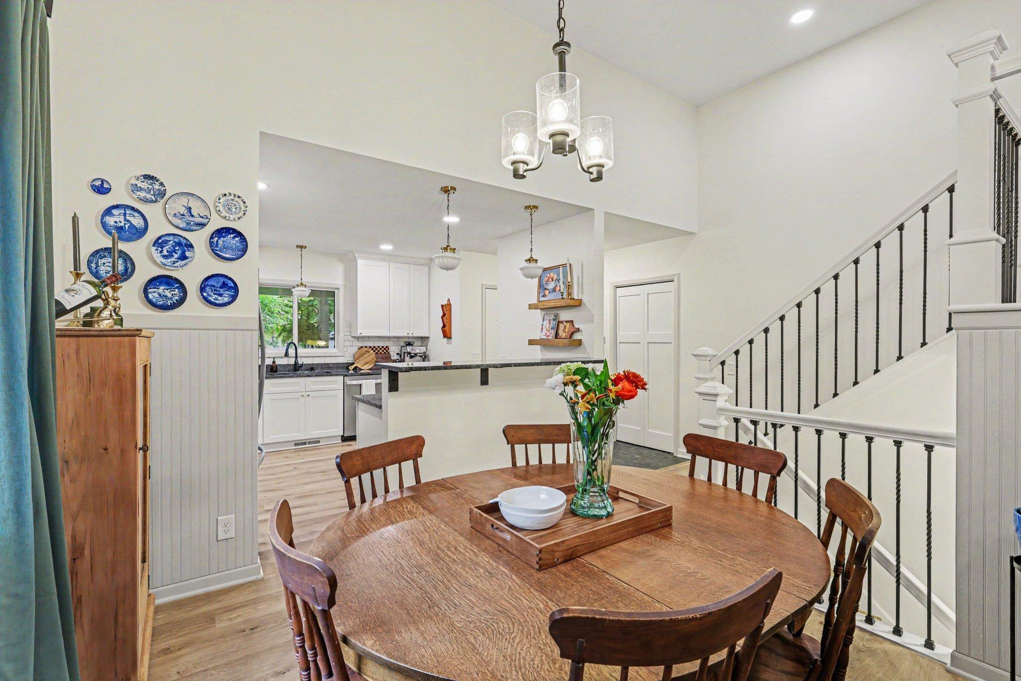 6112 Bartlett Boulevard Property Photo 2
