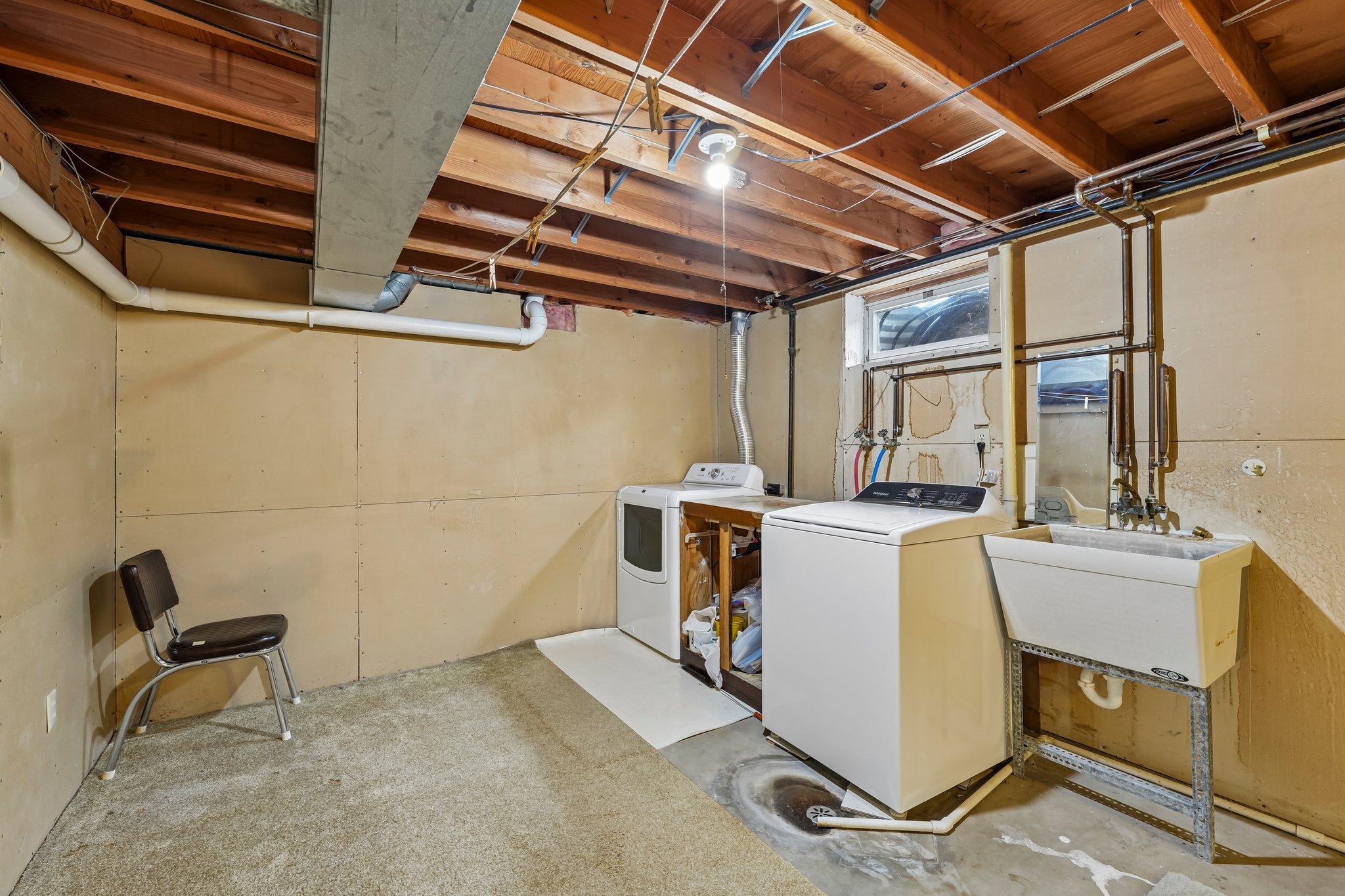 721 Bongey Drive Property Photo 28
