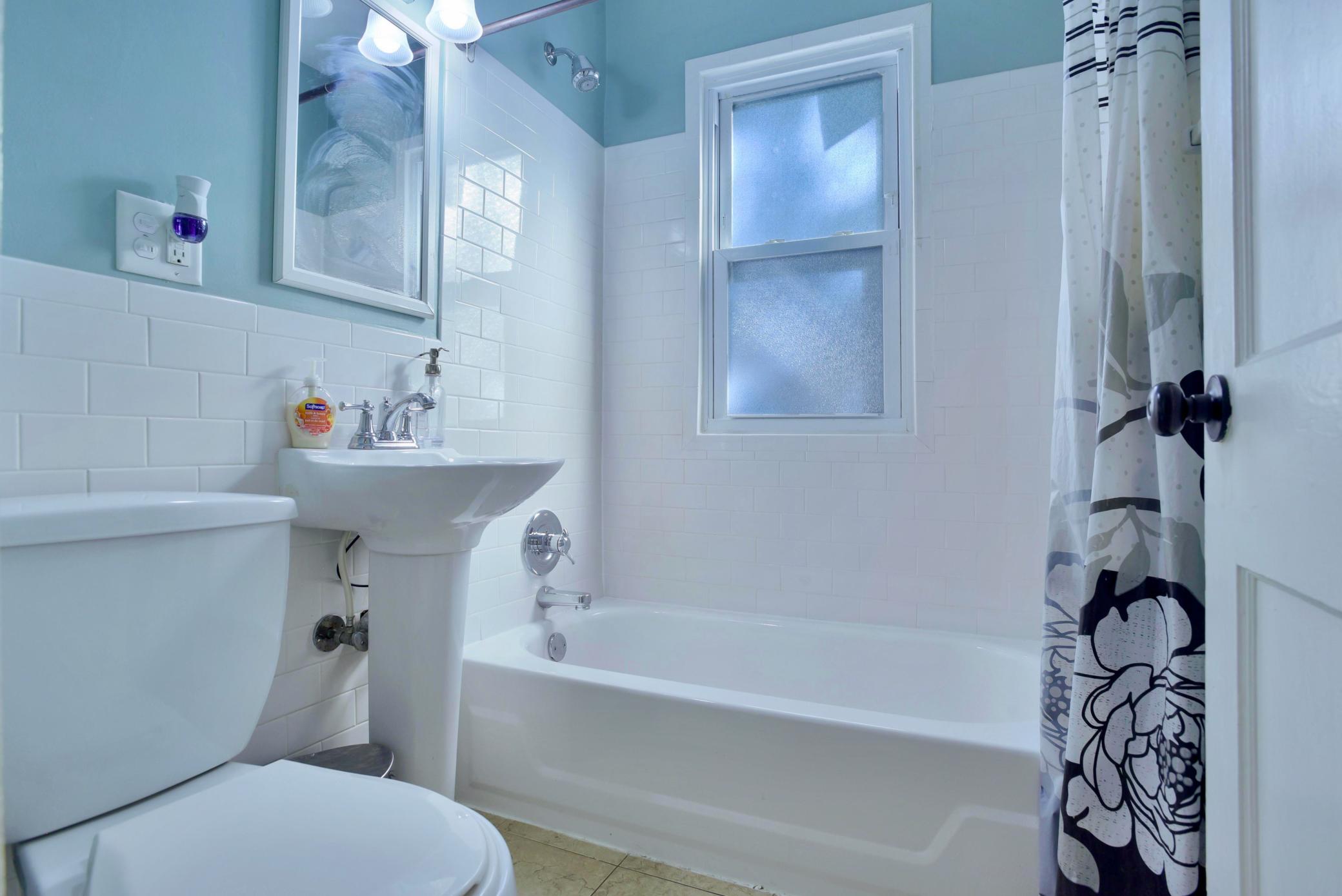 3905 Elliot Avenue Property Photo 6