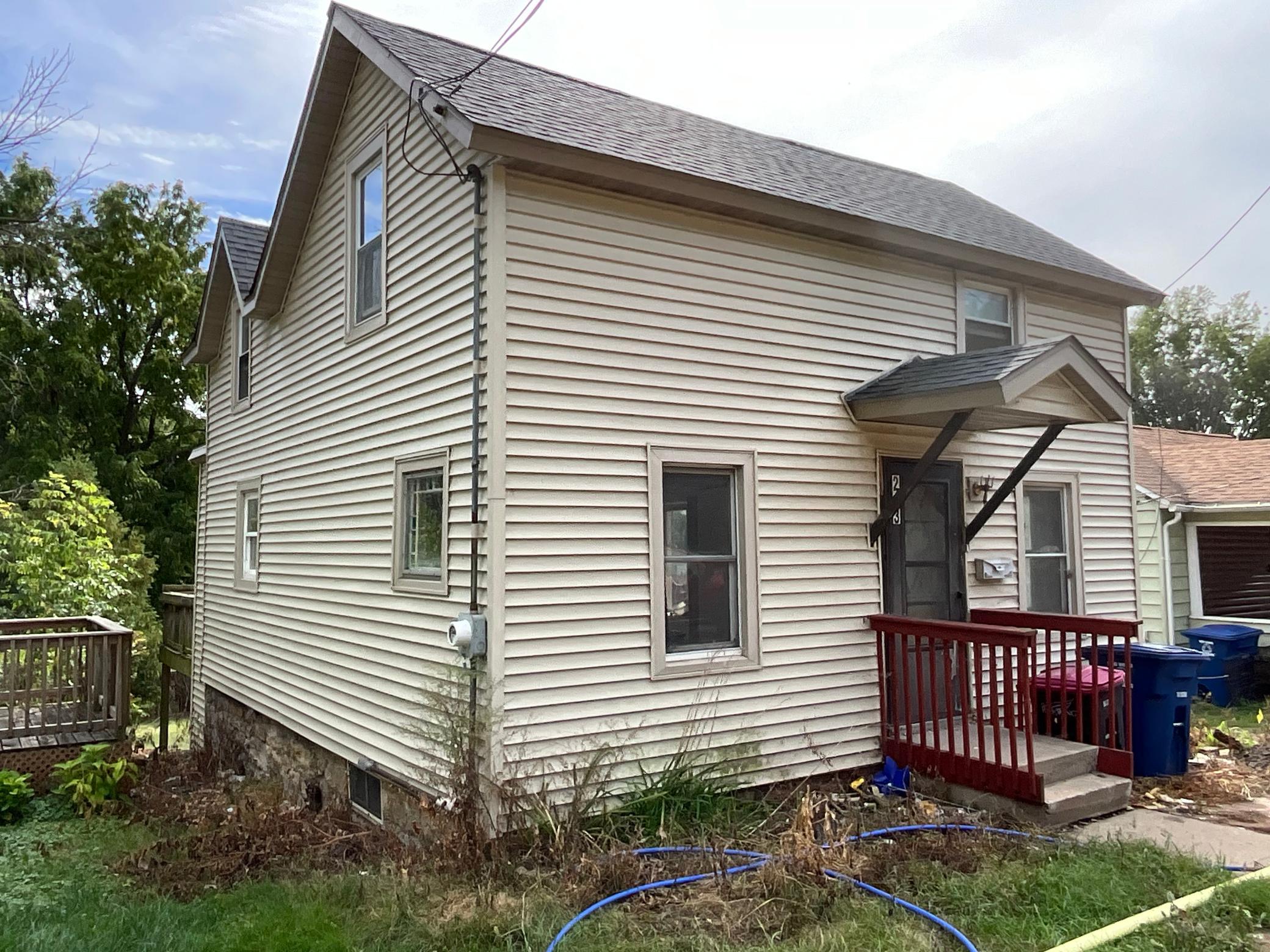 243 E 4th Street Property Photo 3