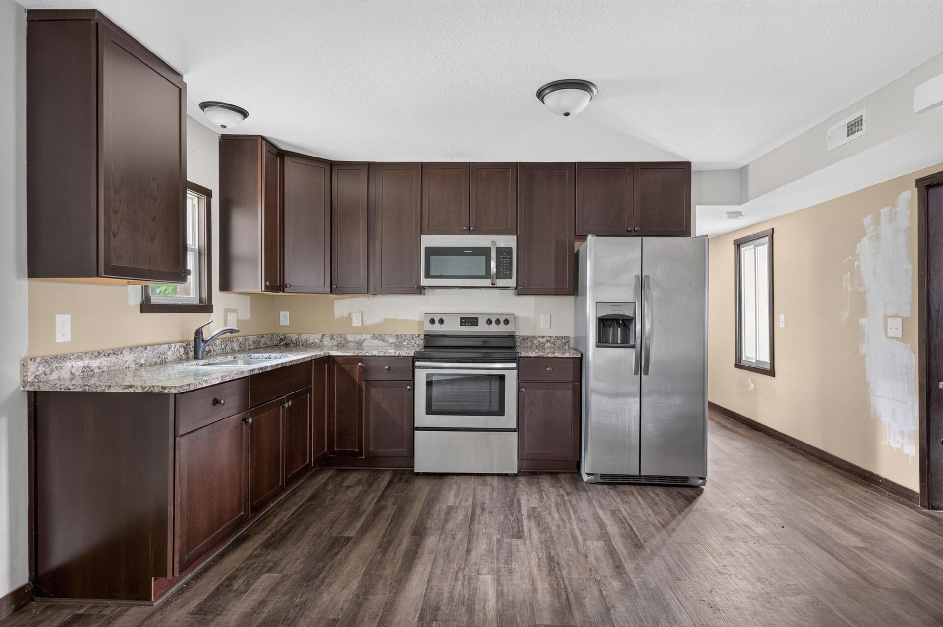 210 Euclid Avenue Property Photo 6