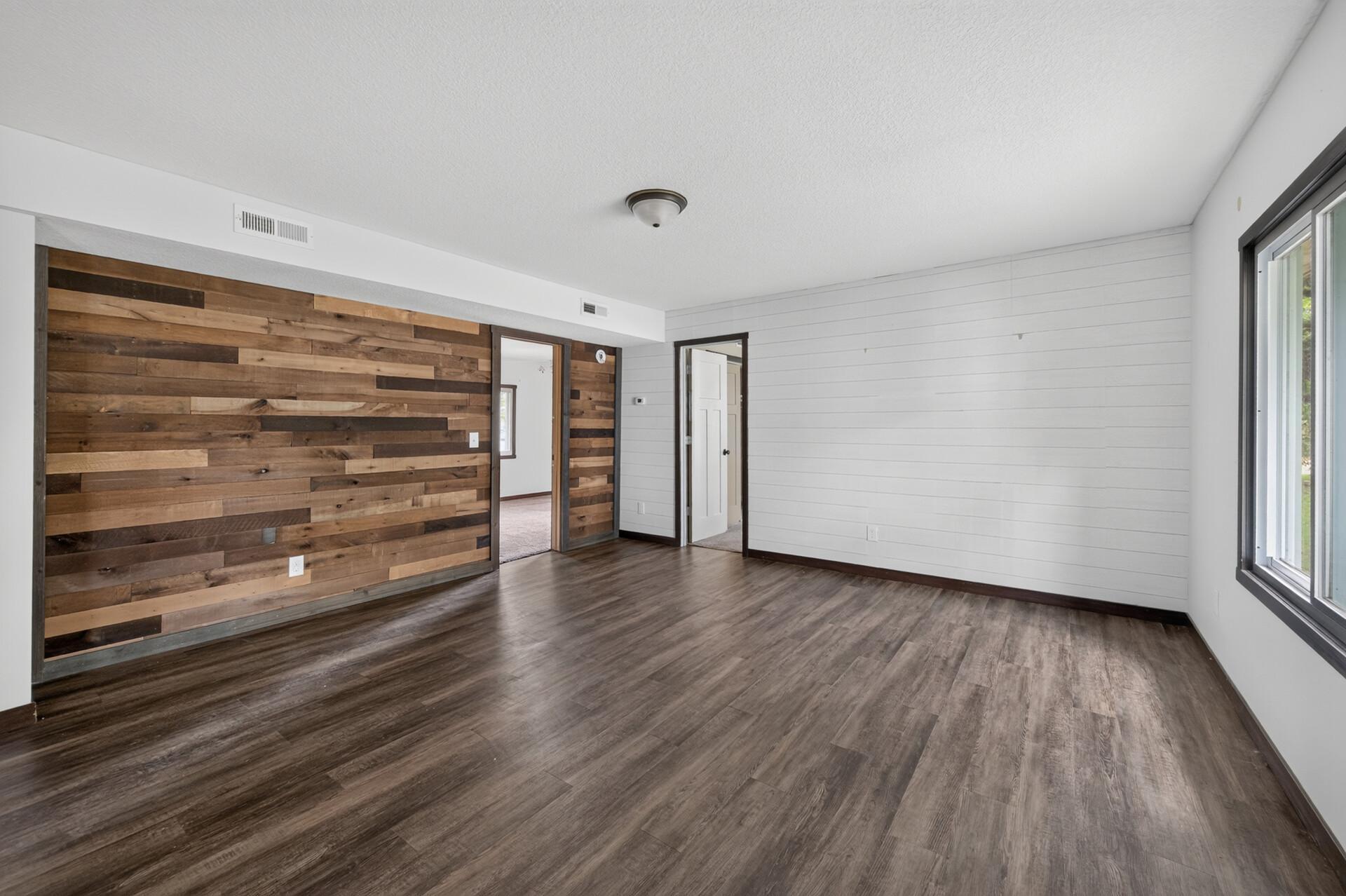 210 Euclid Avenue Property Photo 9