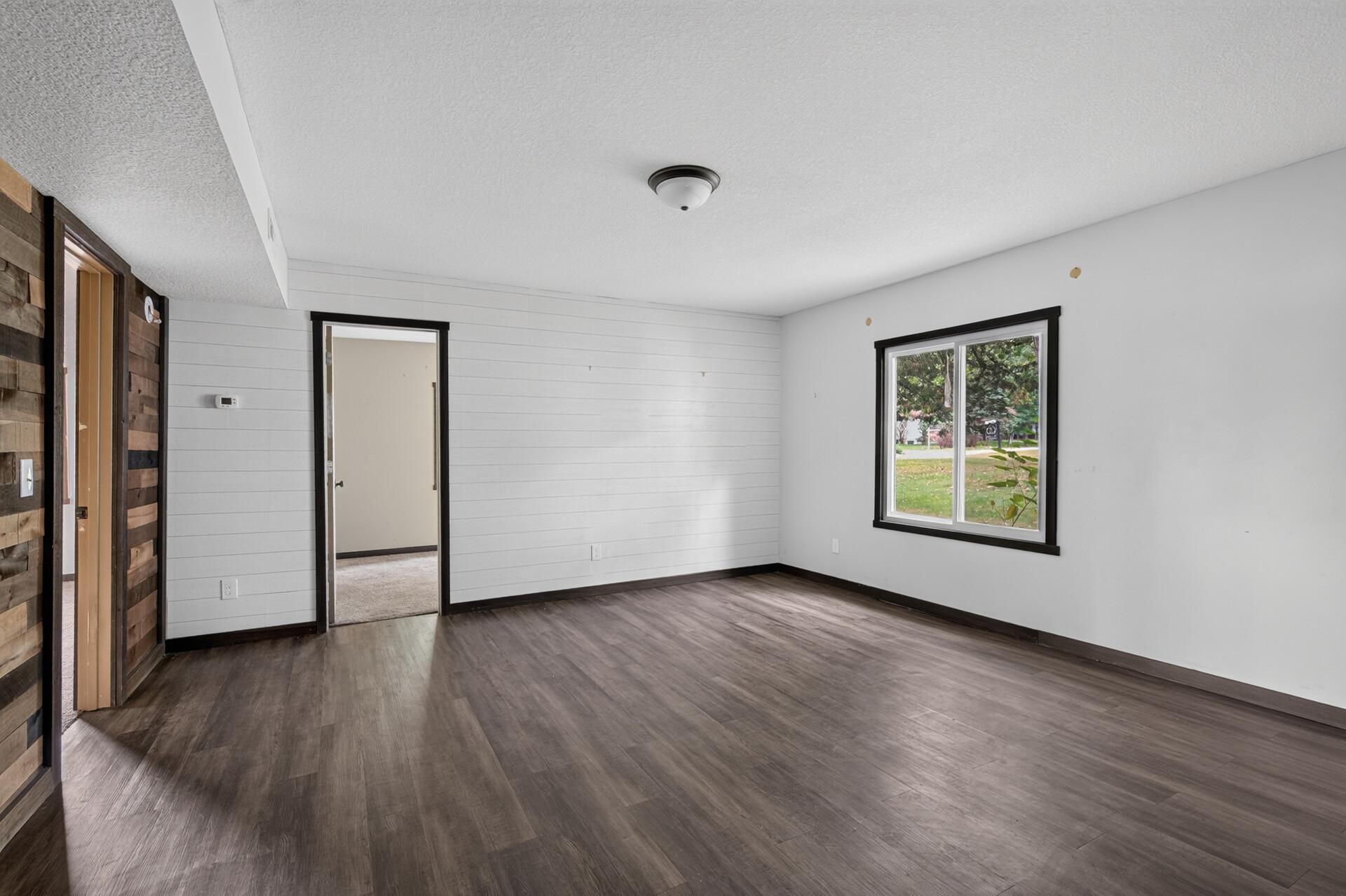 210 Euclid Avenue Property Photo 12