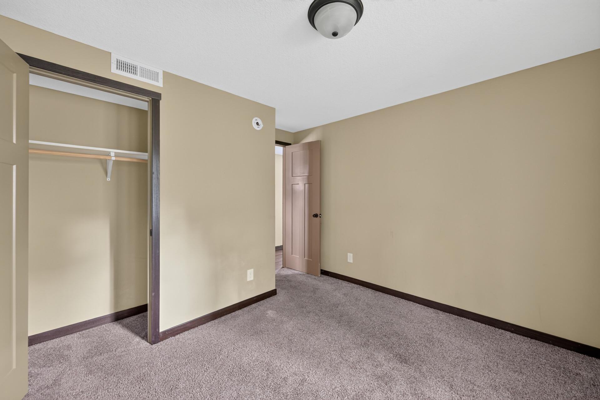 210 Euclid Avenue Property Photo 23