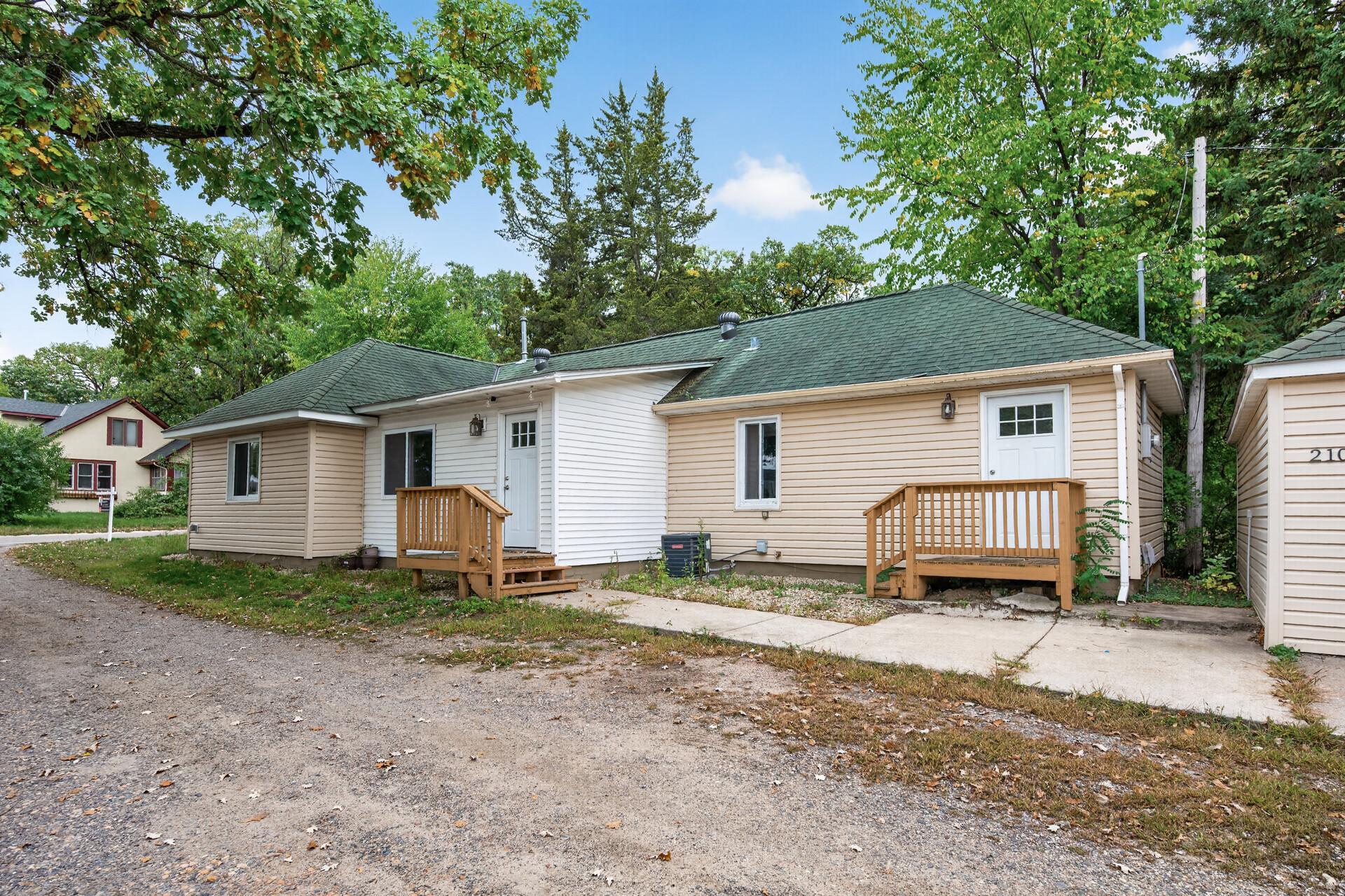 210 Euclid Avenue Property Photo 26
