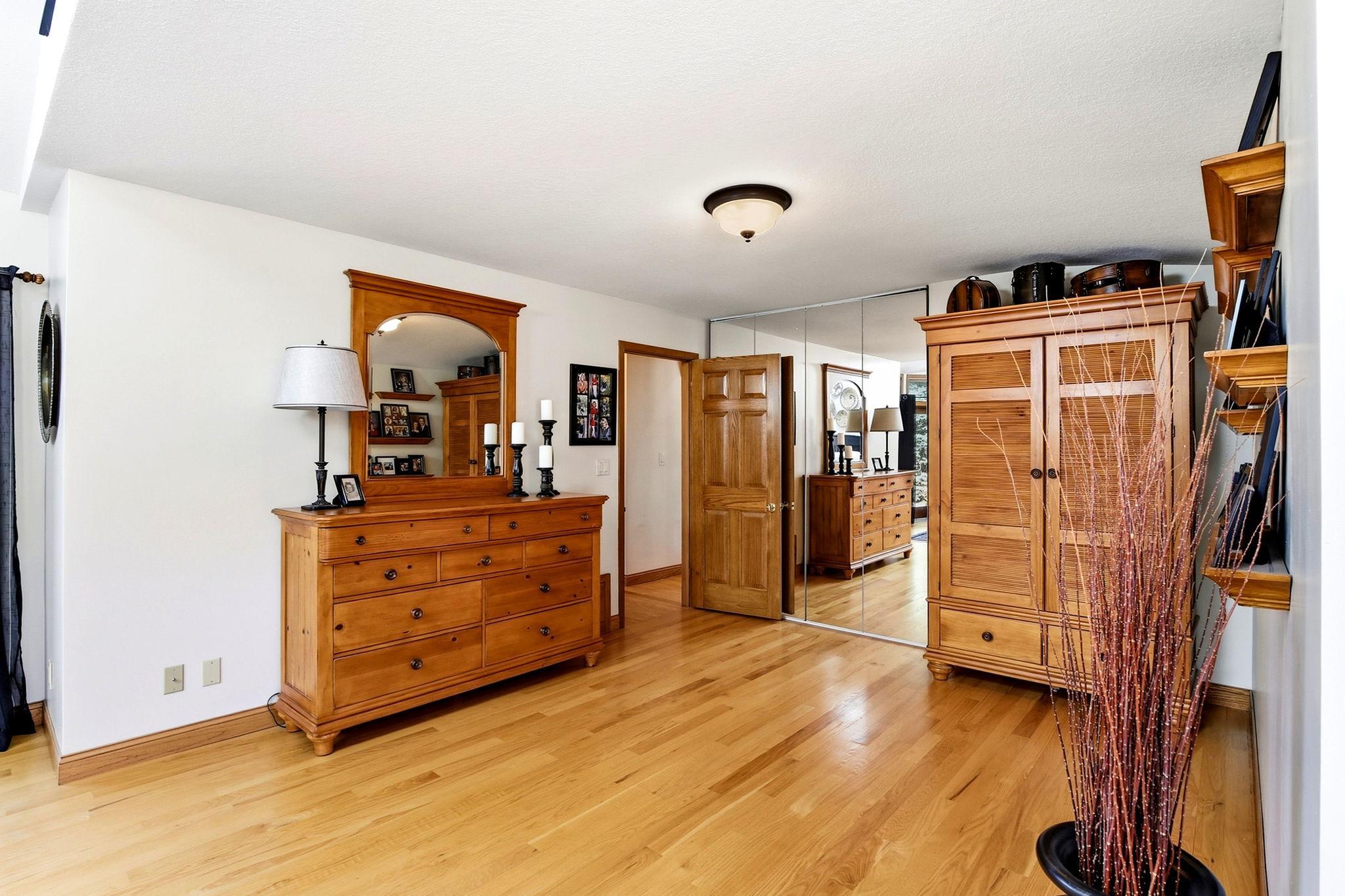 1963 Quant Avenue N Property Photo 39