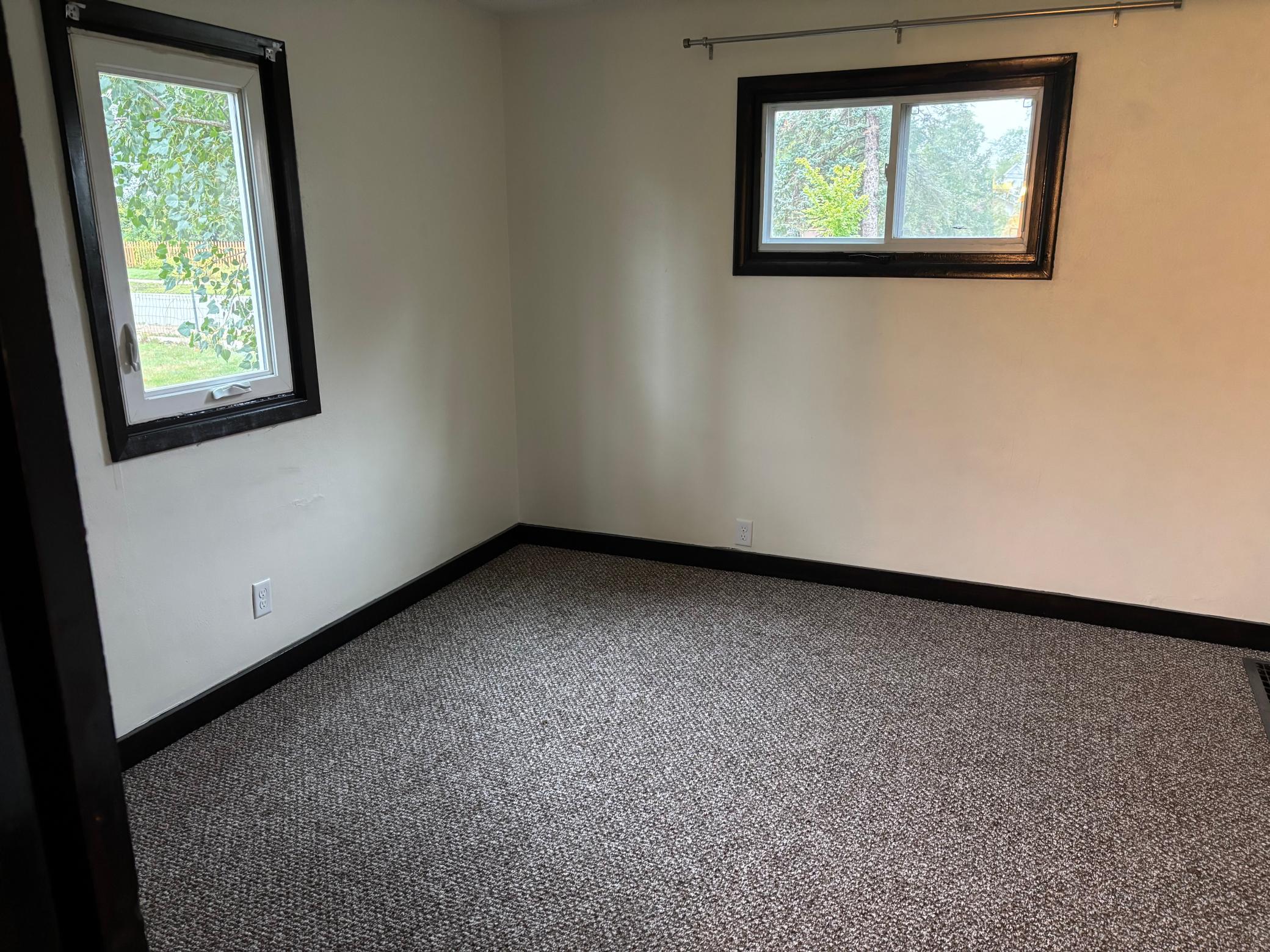 707 3rd Street Se Property Photo 4