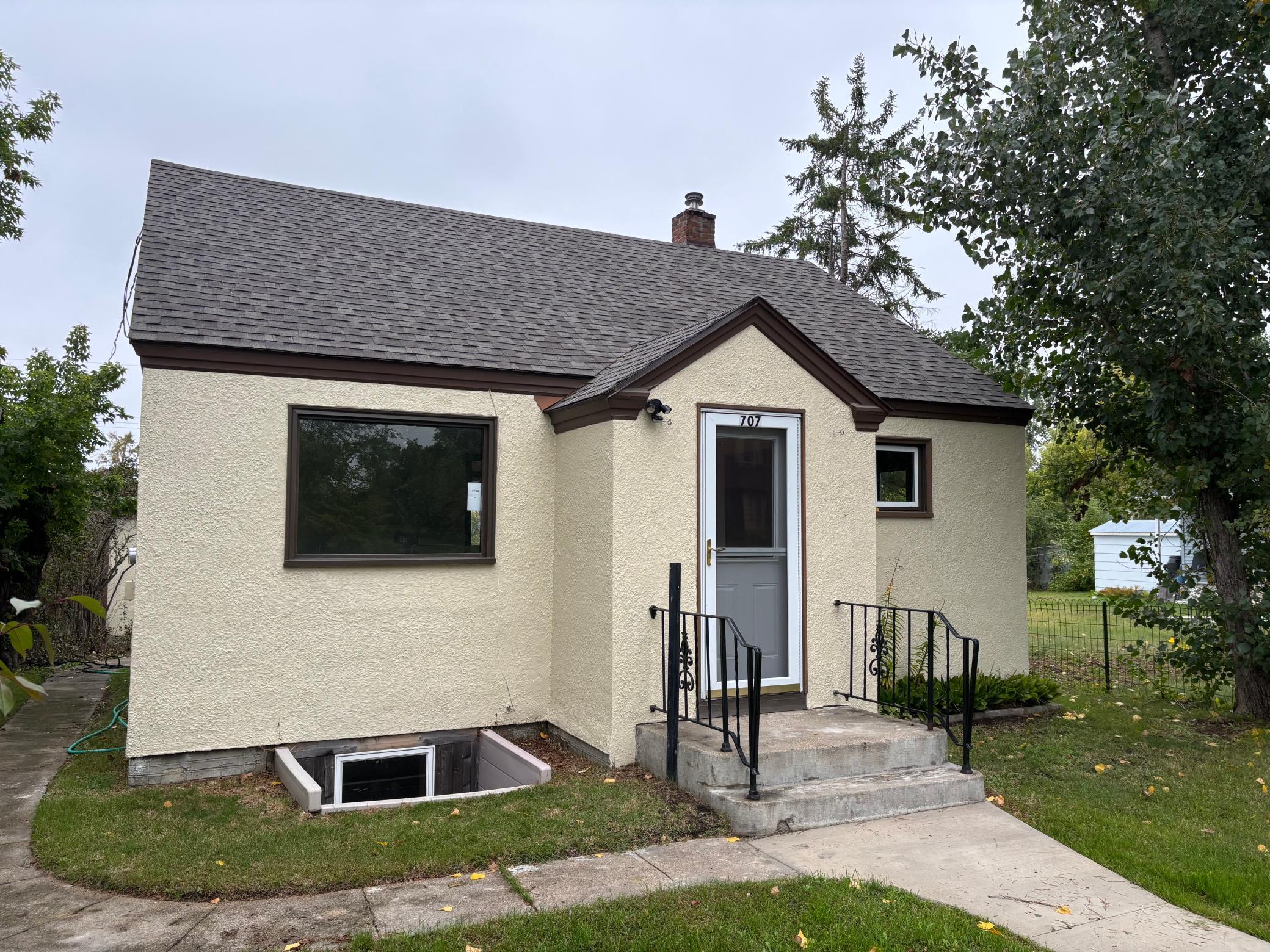 707 3rd Street Se Property Photo 16