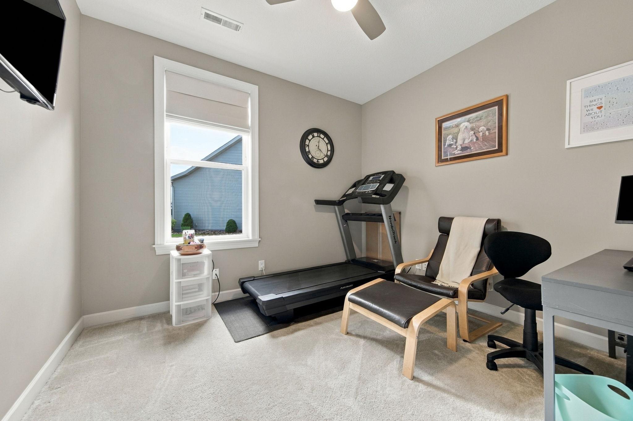 8275 Oakview Court N Property Photo 13