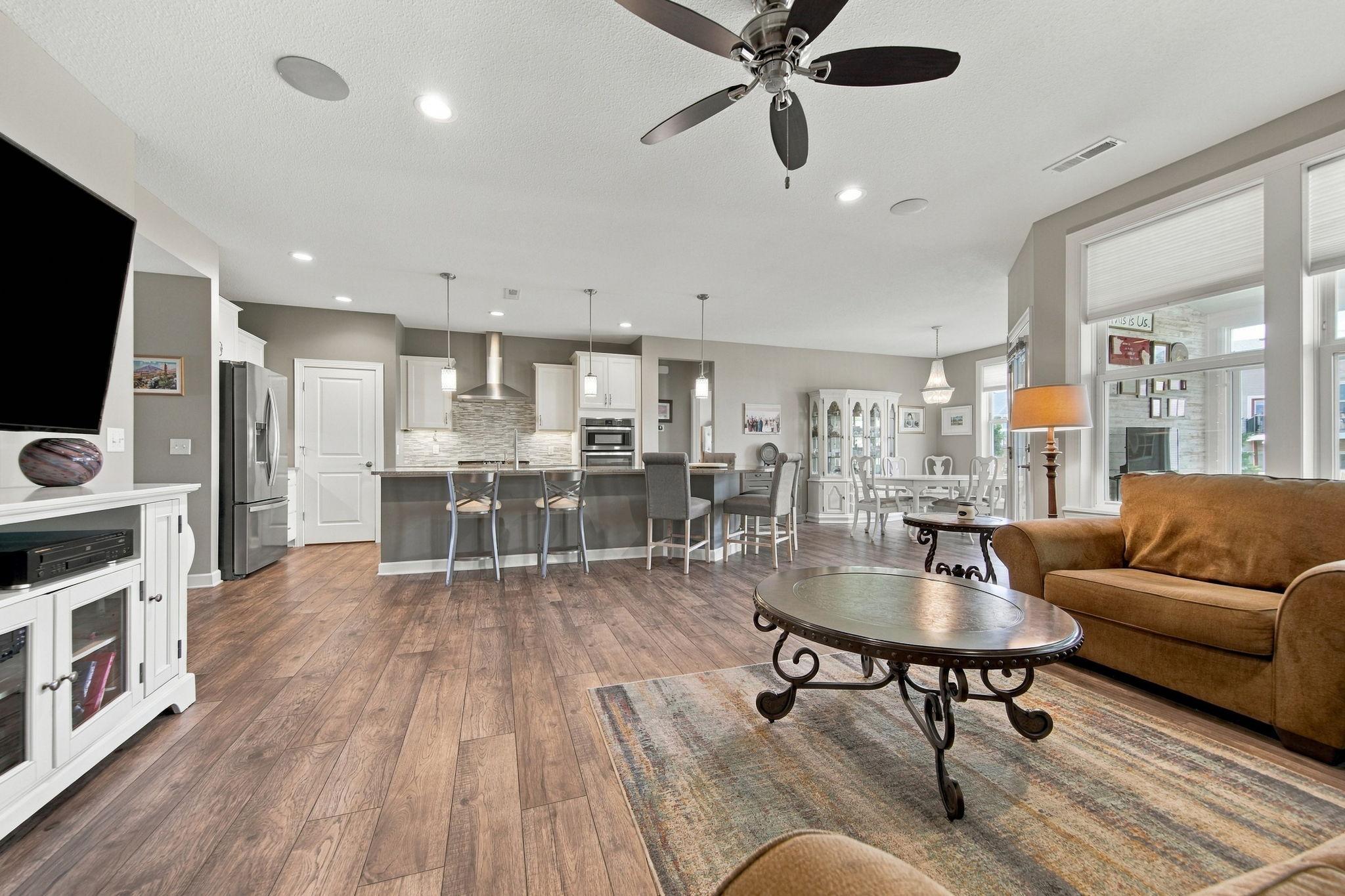 8275 Oakview Court N Property Photo 25