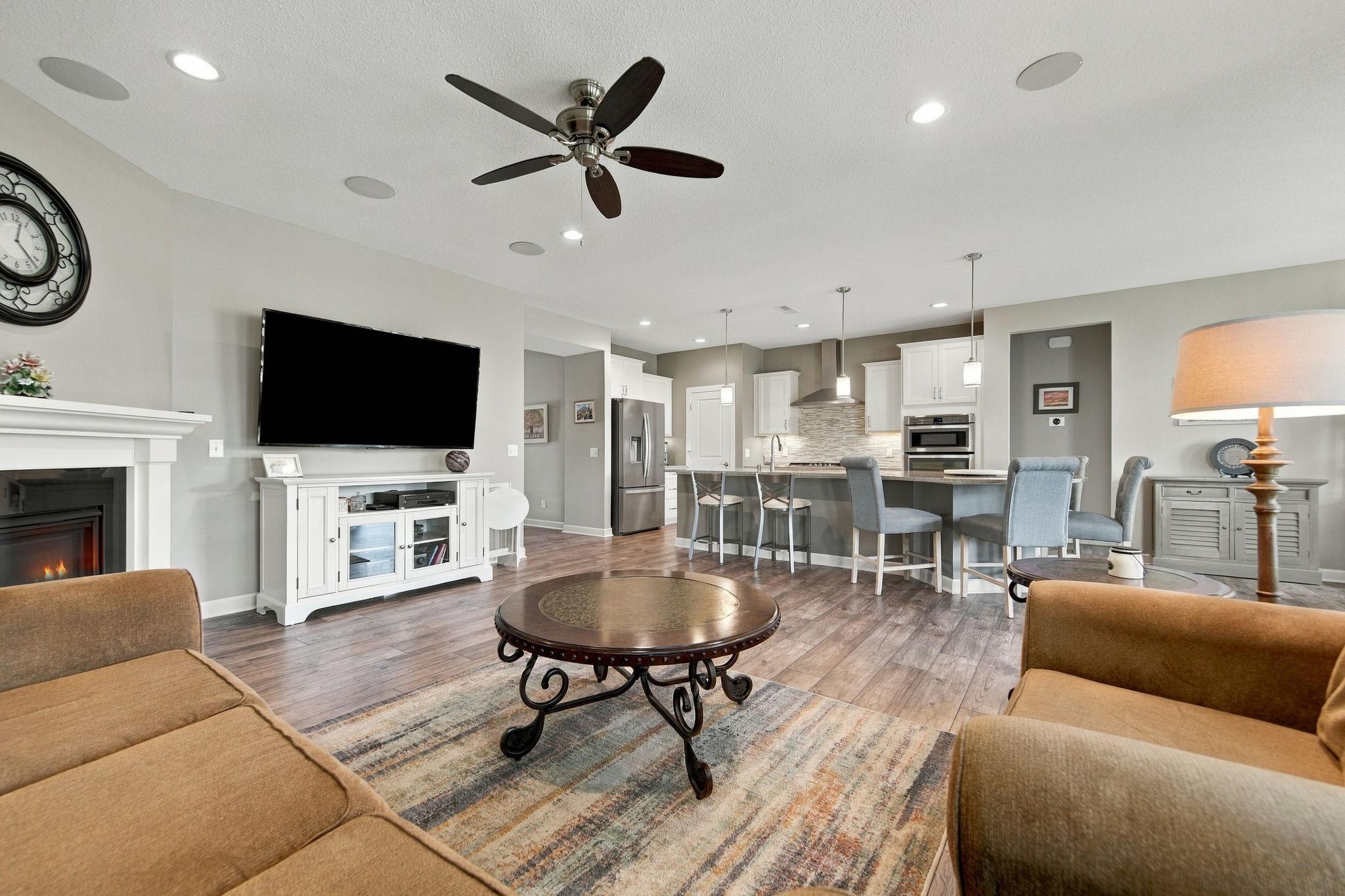 8275 Oakview Court N Property Photo 26