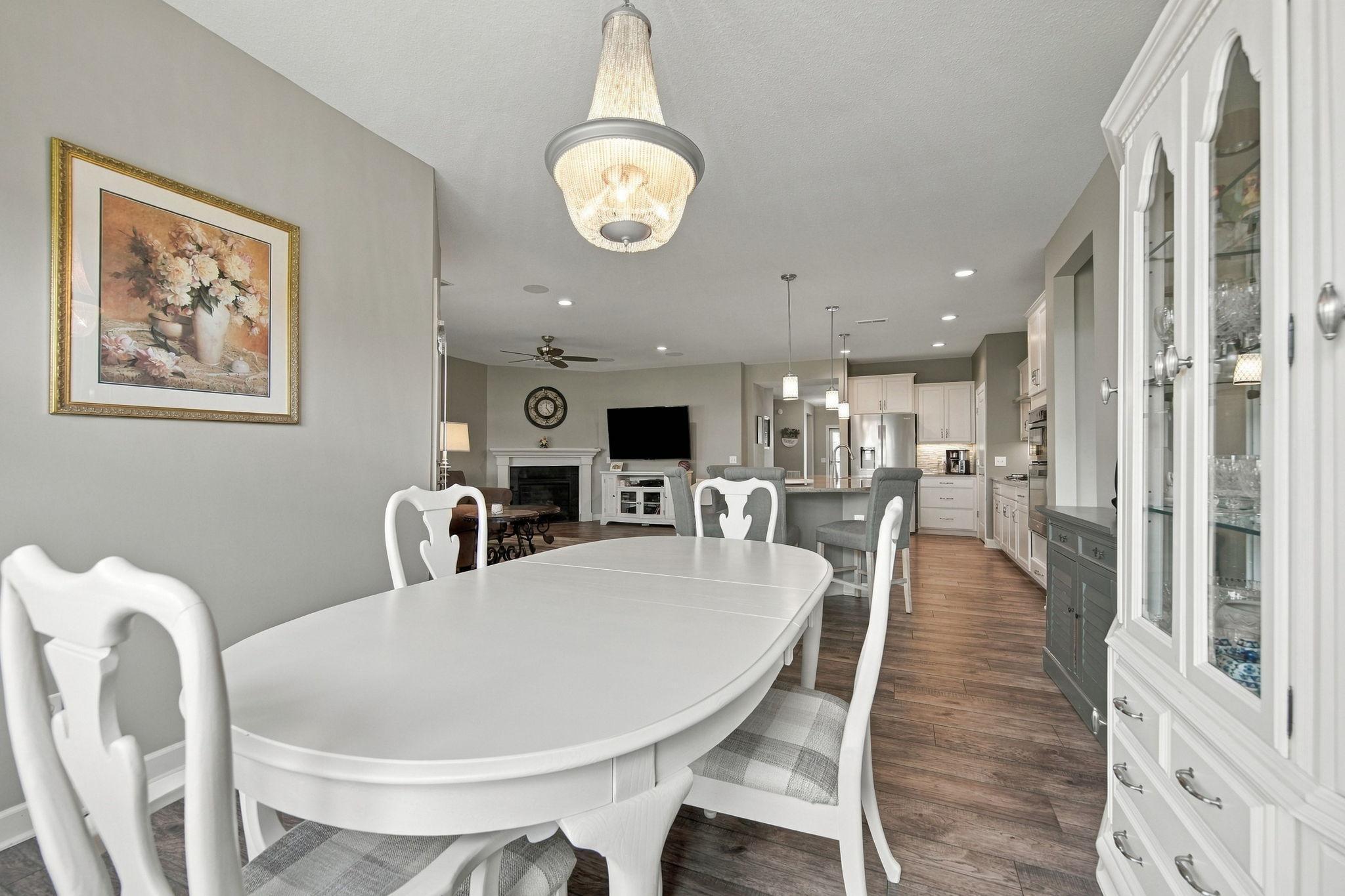 8275 Oakview Court N Property Photo 28